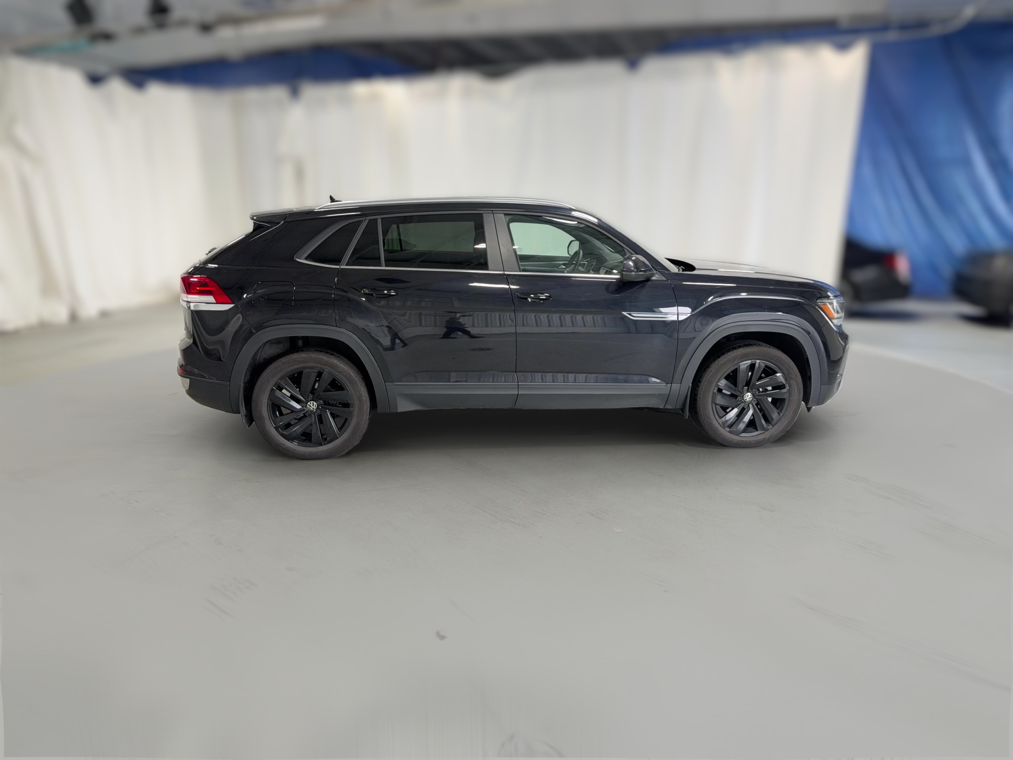 2023 Volkswagen Atlas Cross Sport SE w/Tech - Photo 35