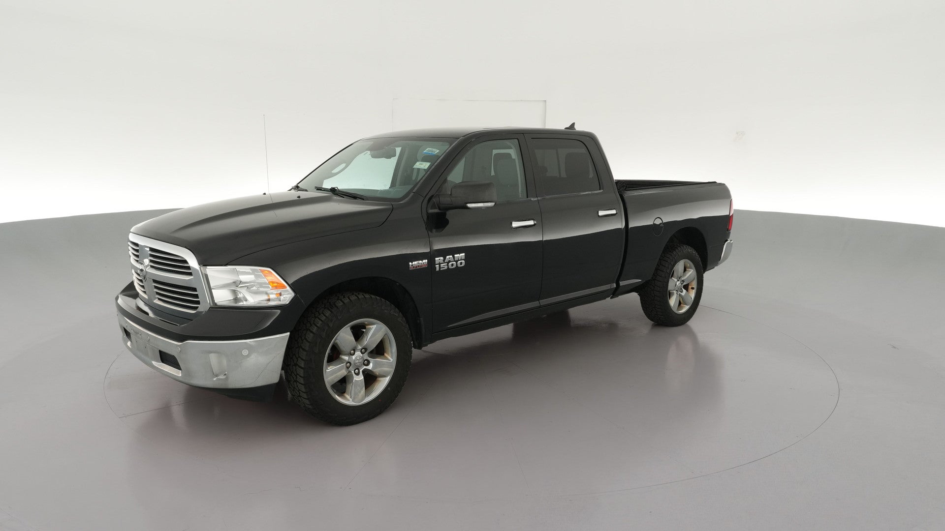 2015 Ram 1500 Crew Cab vehicle photo