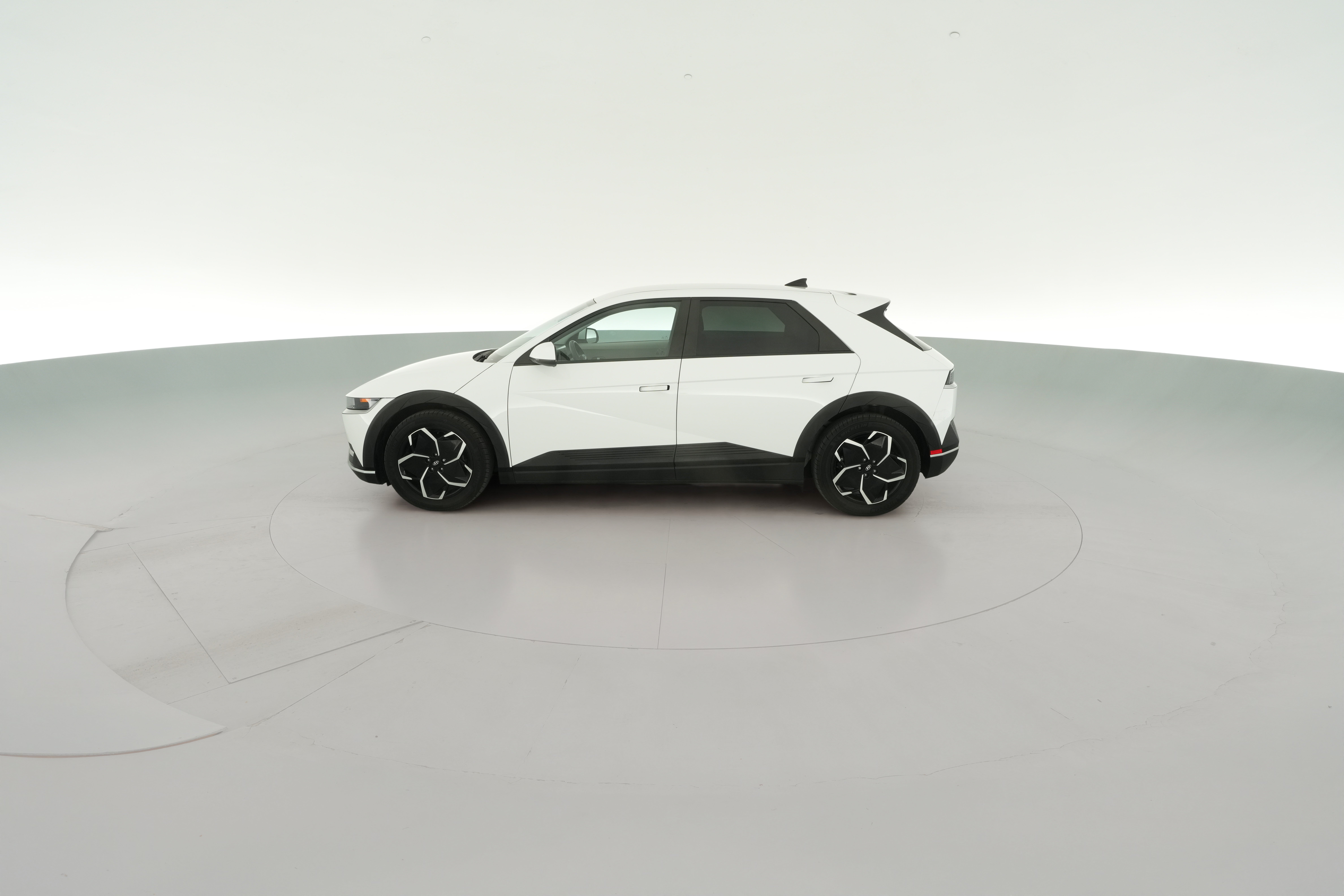2023 Hyundai IONIQ 5 SE - Photo 26