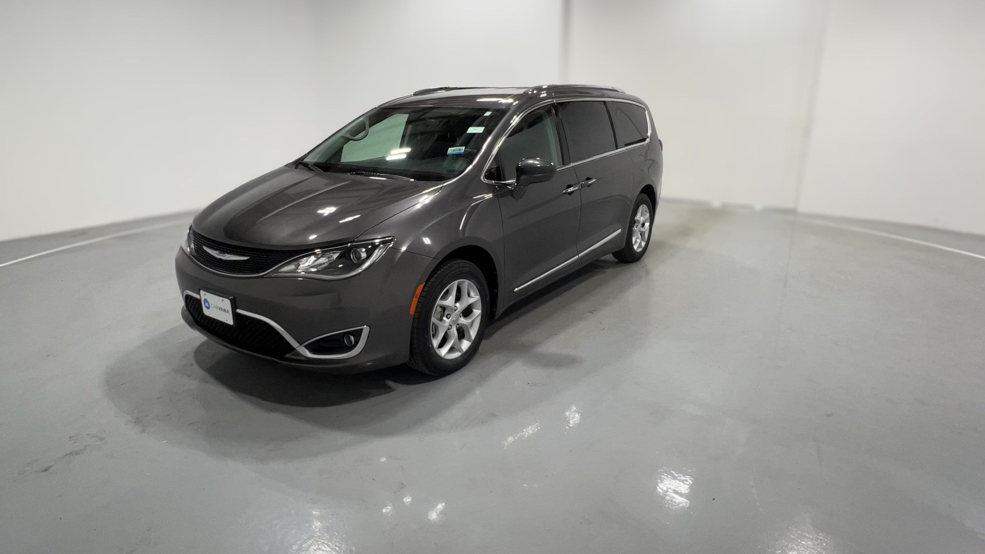 2017 Chrysler Pacifica vehicle photo