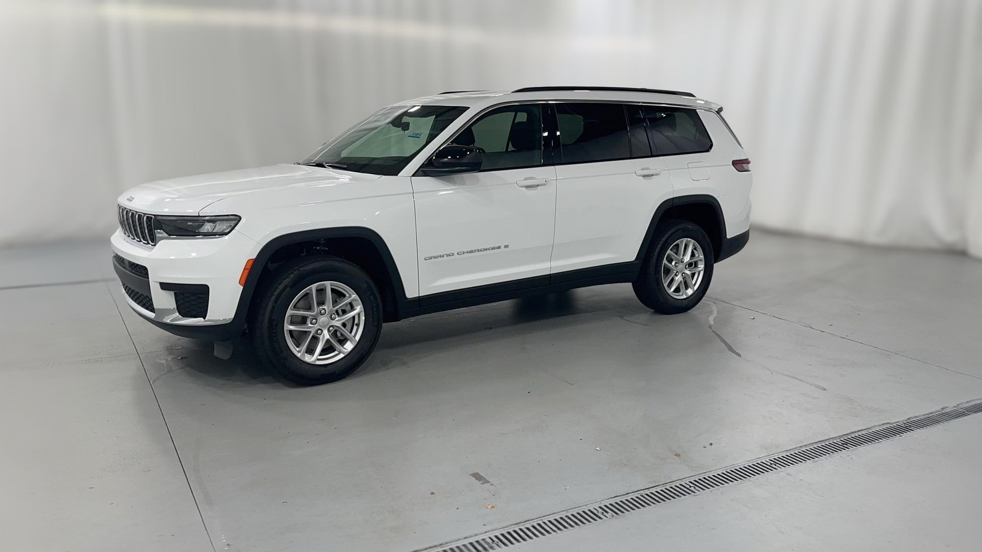 2026 Jeep Grand Cherokee L vehicle photo