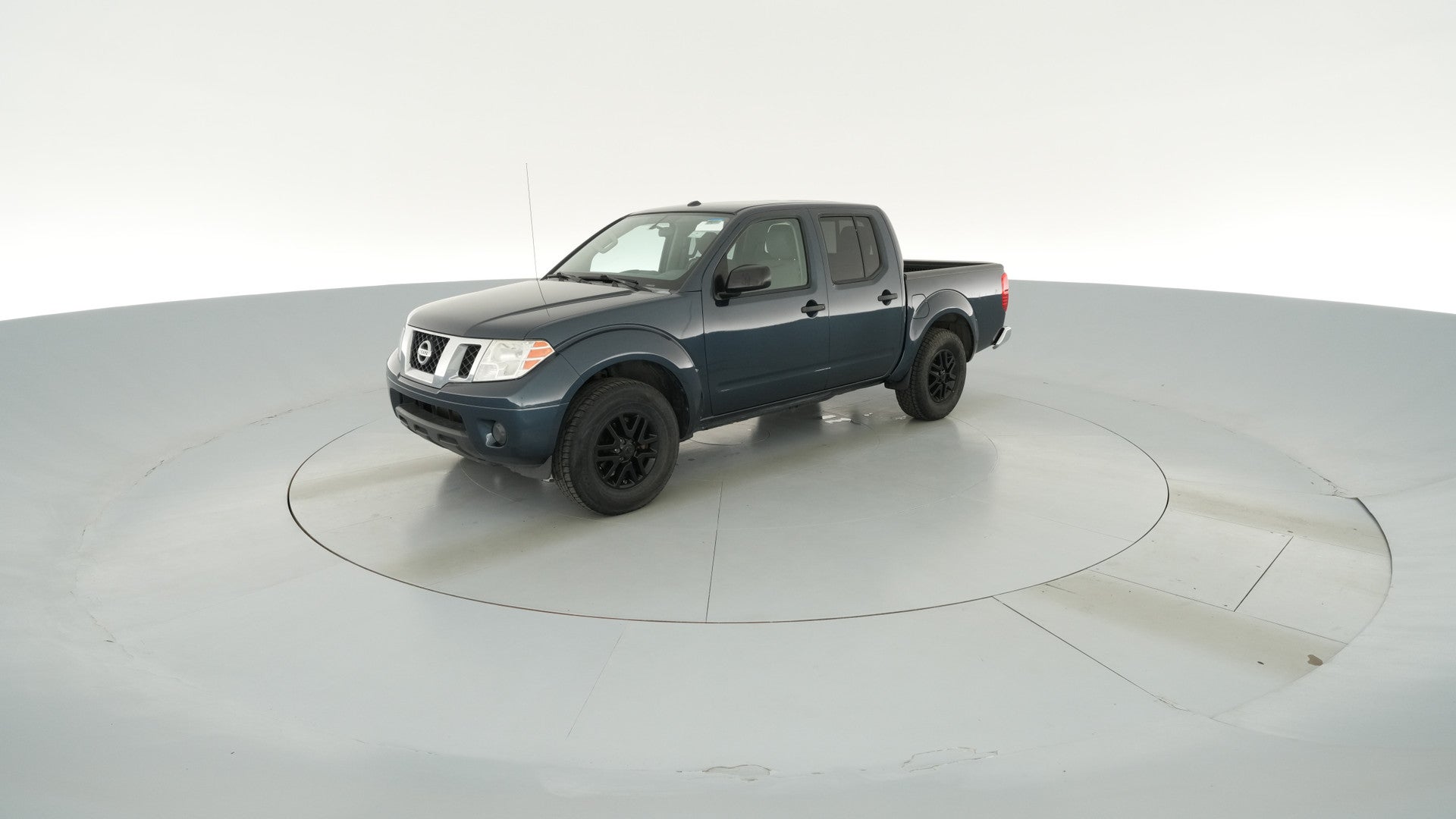 2017 Nissan Frontier Crew Cab vehicle photo