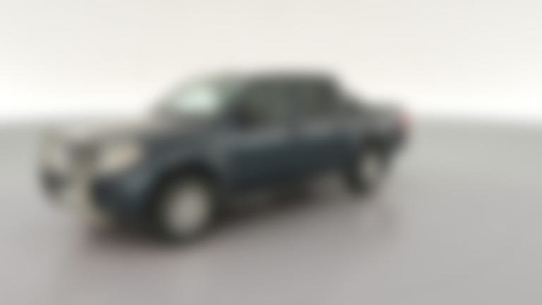 2017 Nissan Frontier Crew Cab vehicle photo