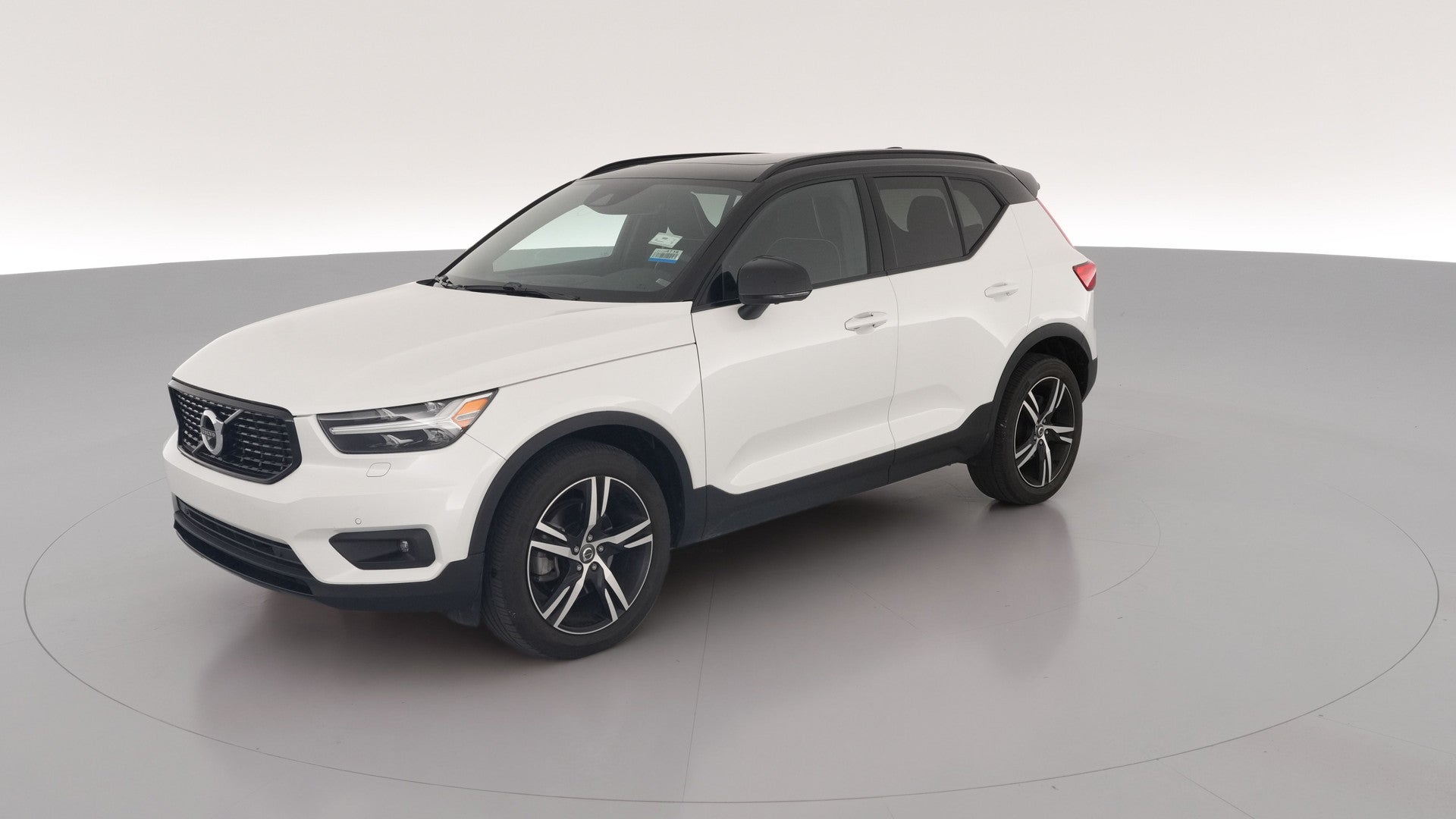 2022 Volvo XC40 vehicle photo