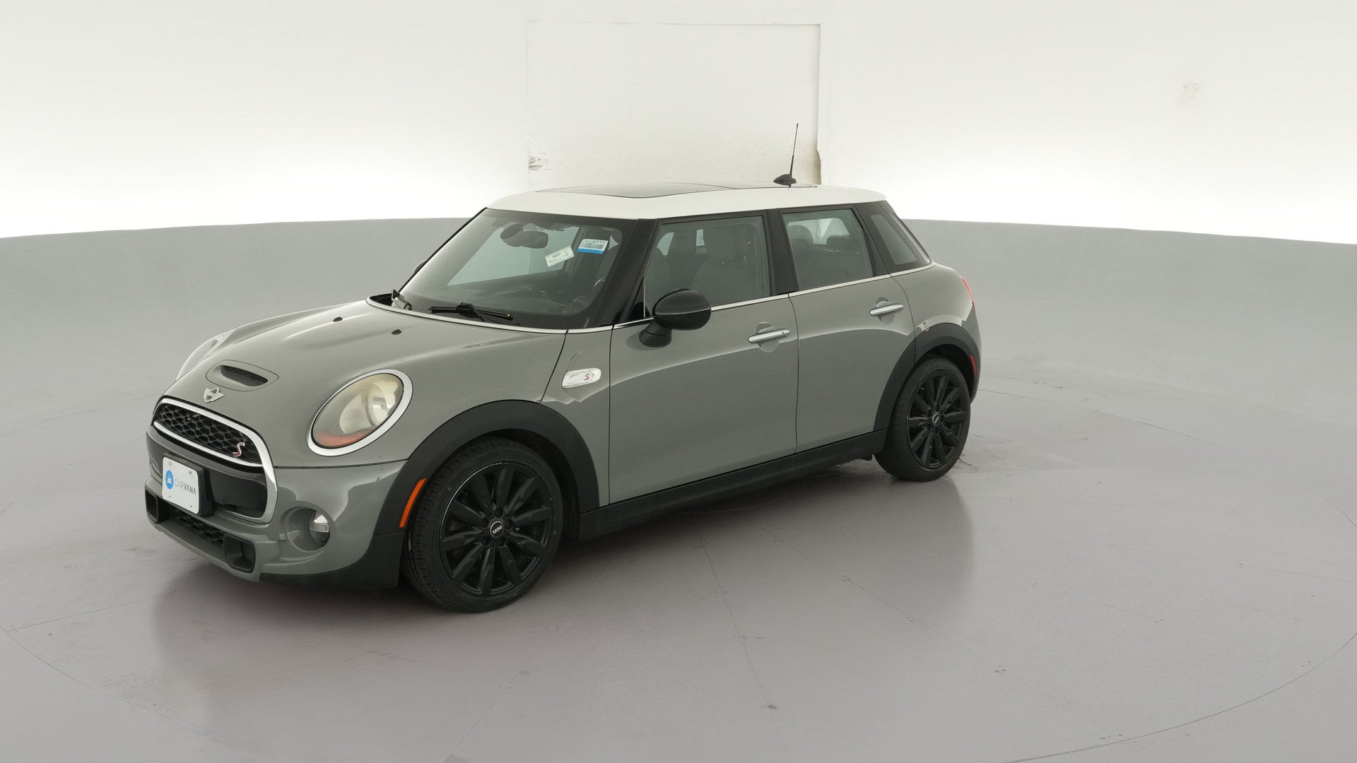 2017 MINI Hardtop 4 Door vehicle photo