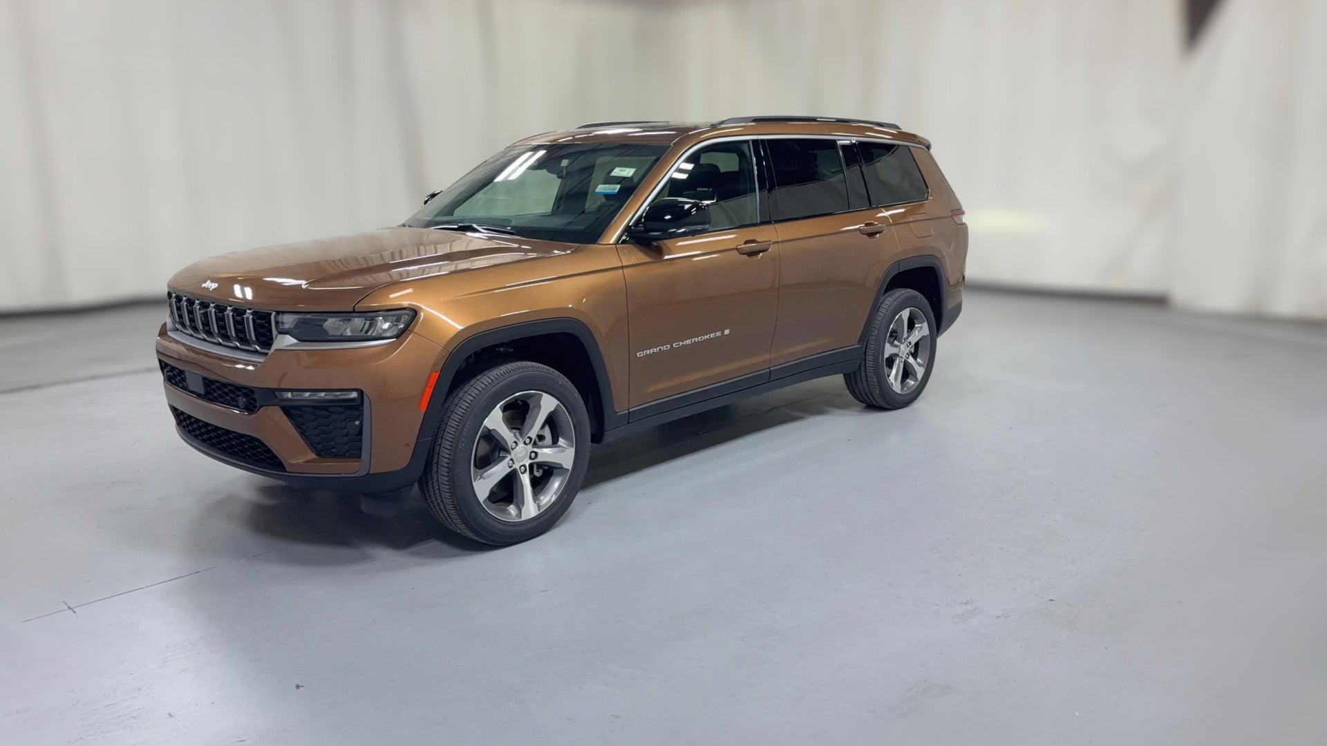 2026 Jeep Grand Cherokee L vehicle photo