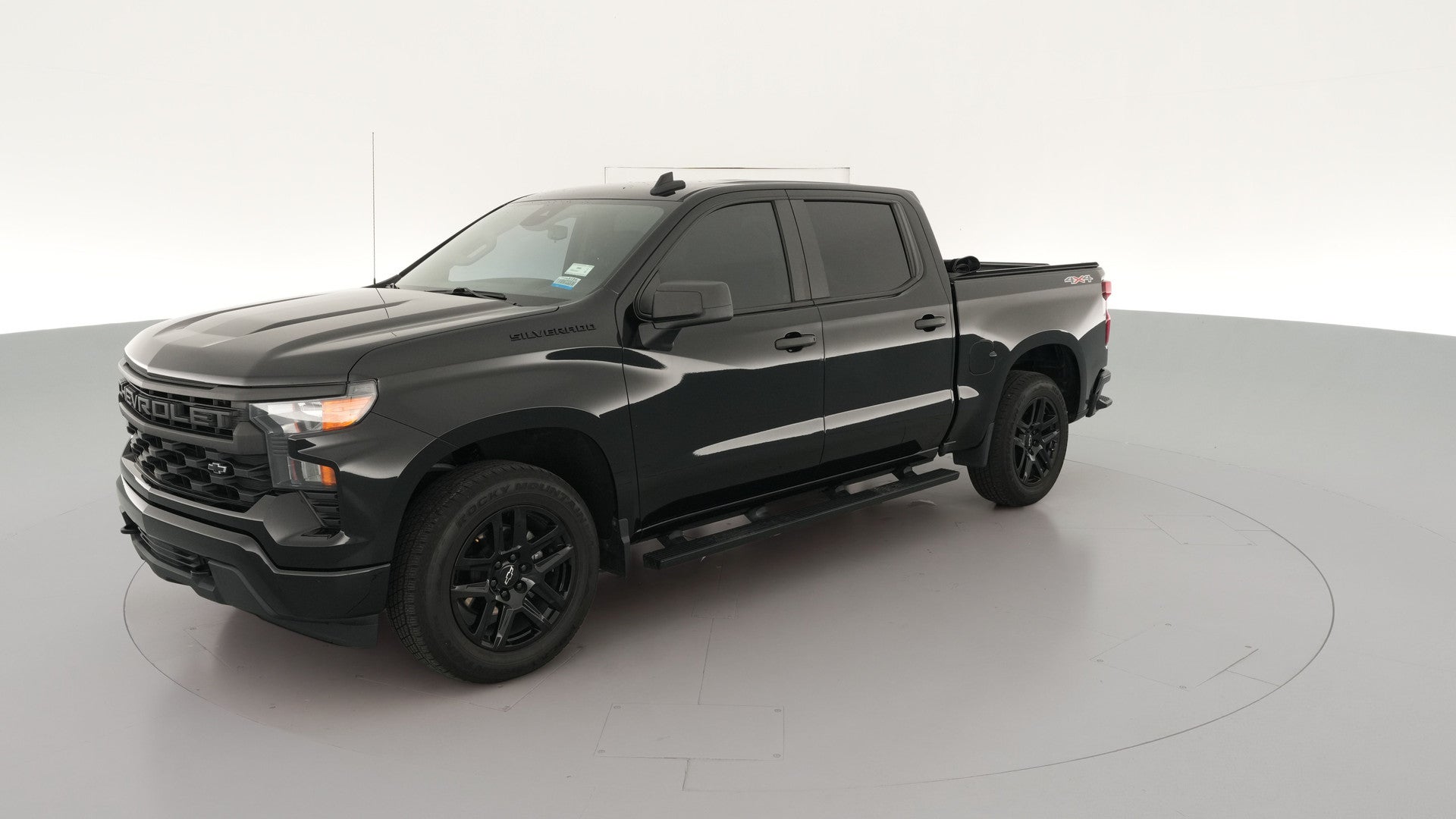 2022 Chevrolet Silverado 1500 Crew Cab vehicle photo