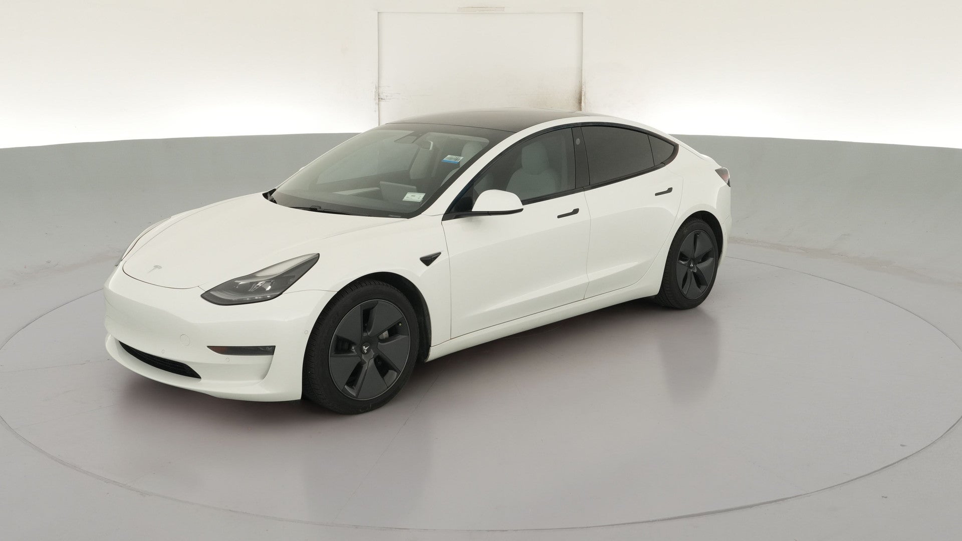 2021 Tesla Model 3 vehicle photo