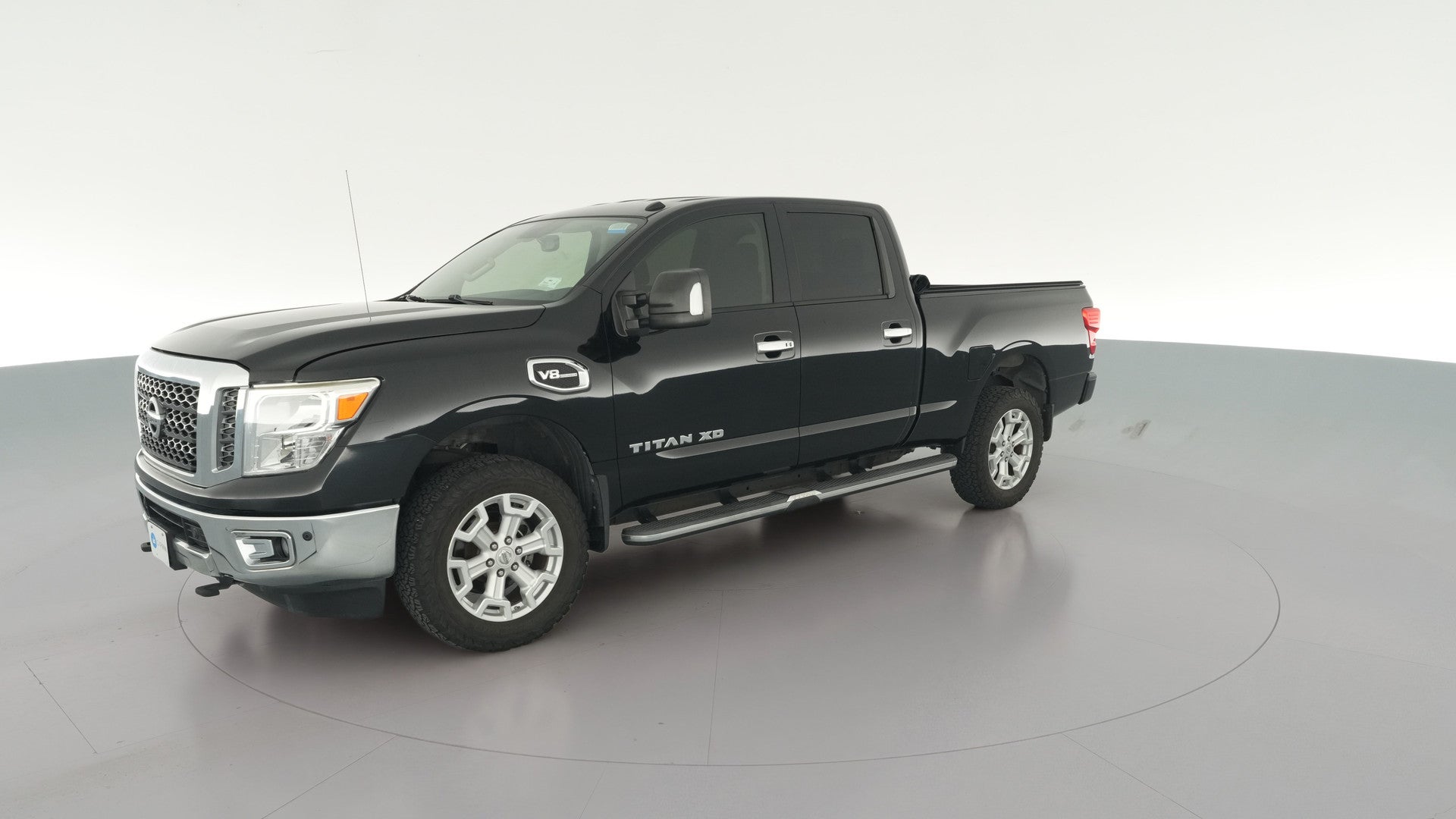 2017 Nissan TITAN XD Crew Cab vehicle photo