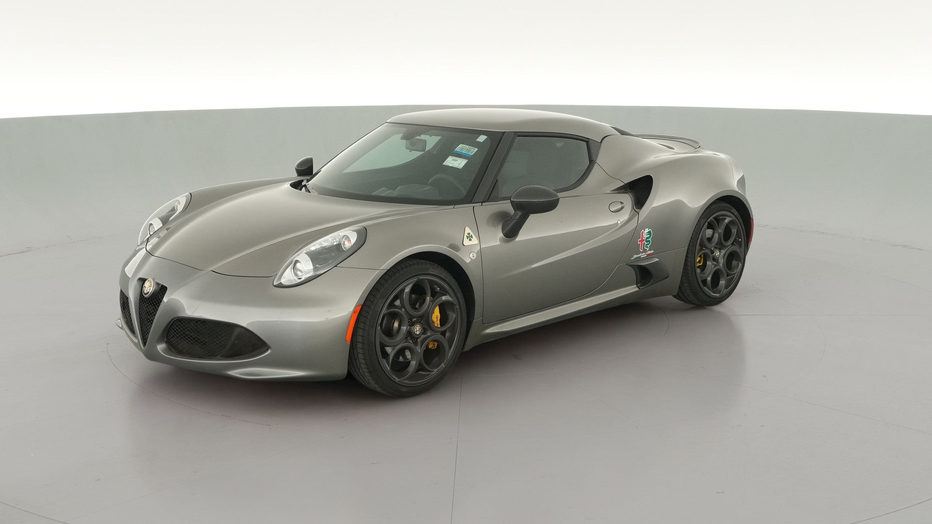 2015 Alfa Romeo 4C vehicle photo