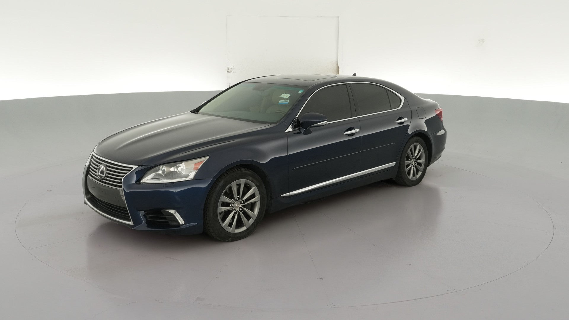 2013 Lexus LS vehicle photo