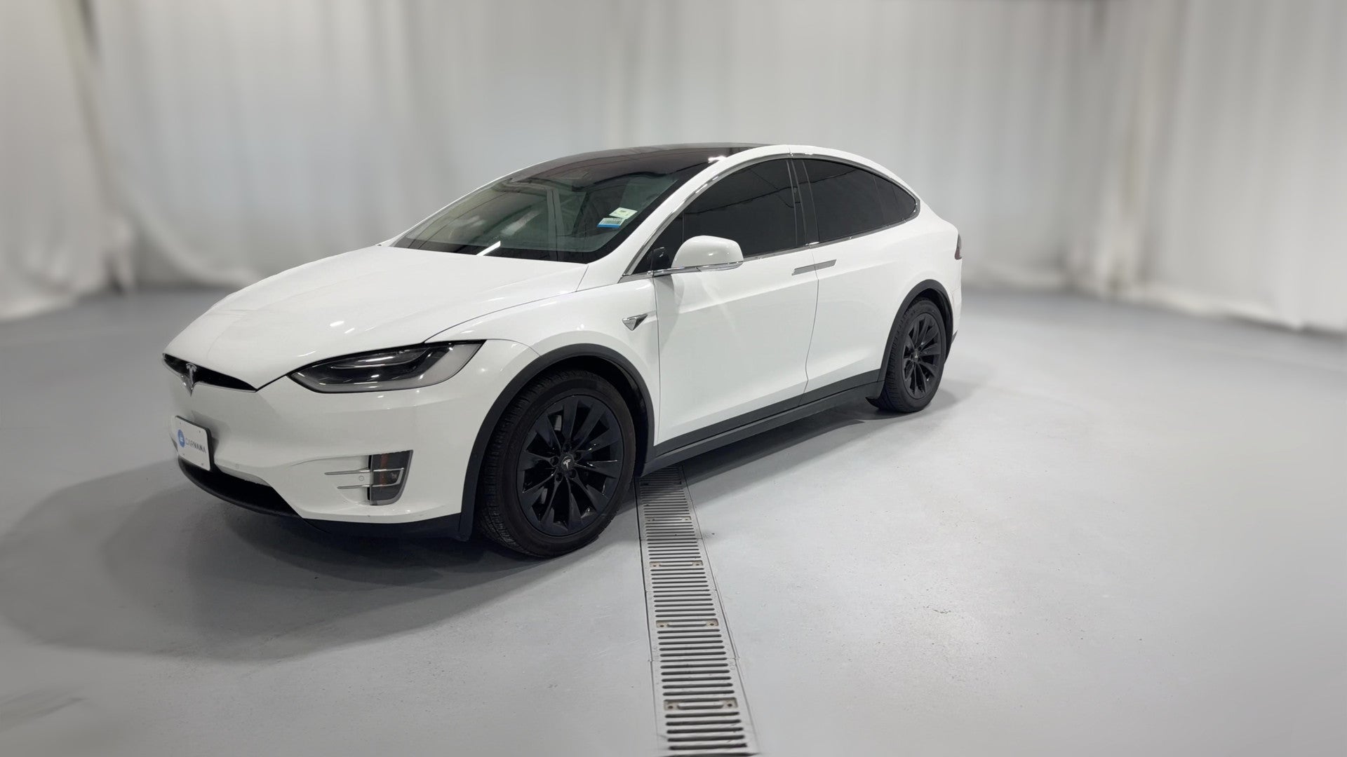 2018 Tesla Model X vehicle photo