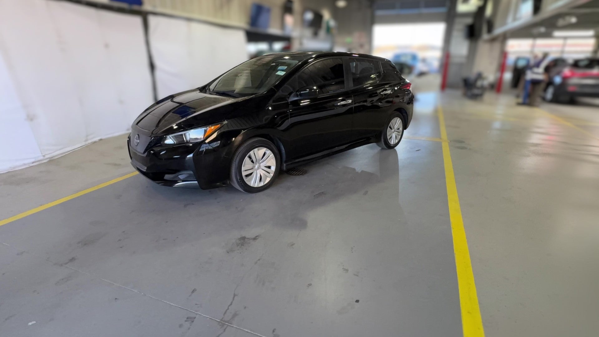 2024 Nissan LEAF vehicle photo