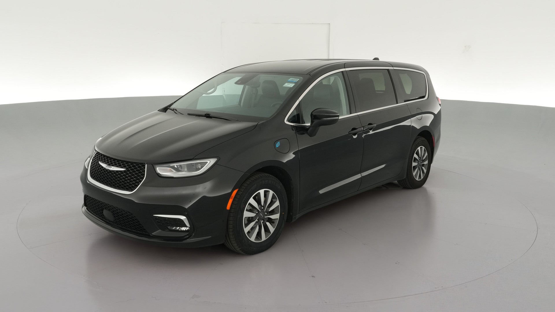 2023 Chrysler Pacifica Hybrid vehicle photo