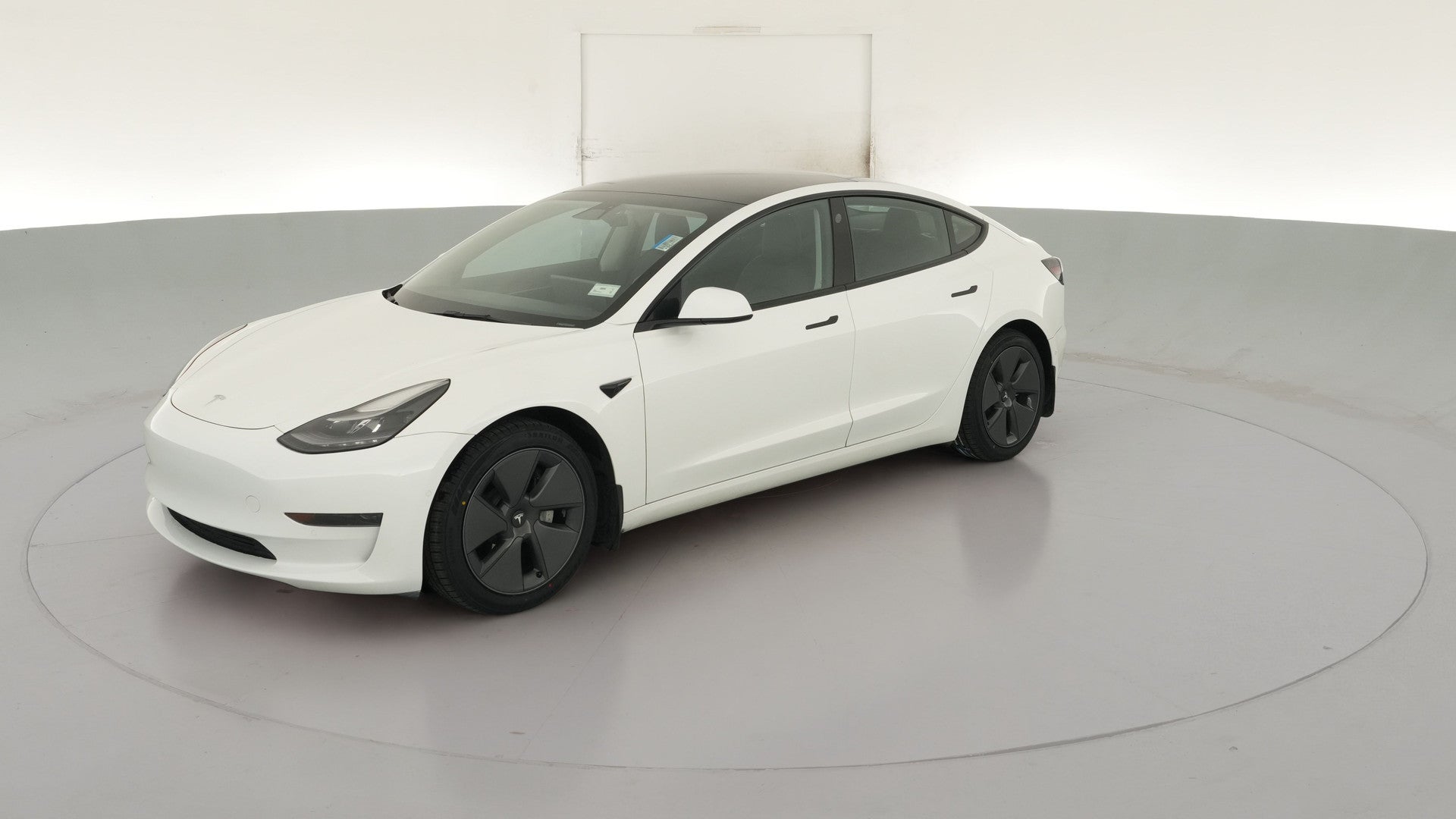 2021 Tesla Model 3 vehicle photo