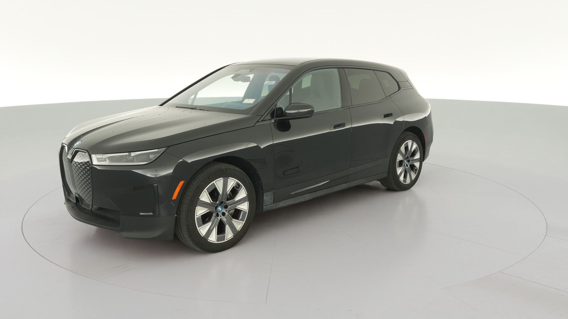 2024 BMW iX vehicle photo