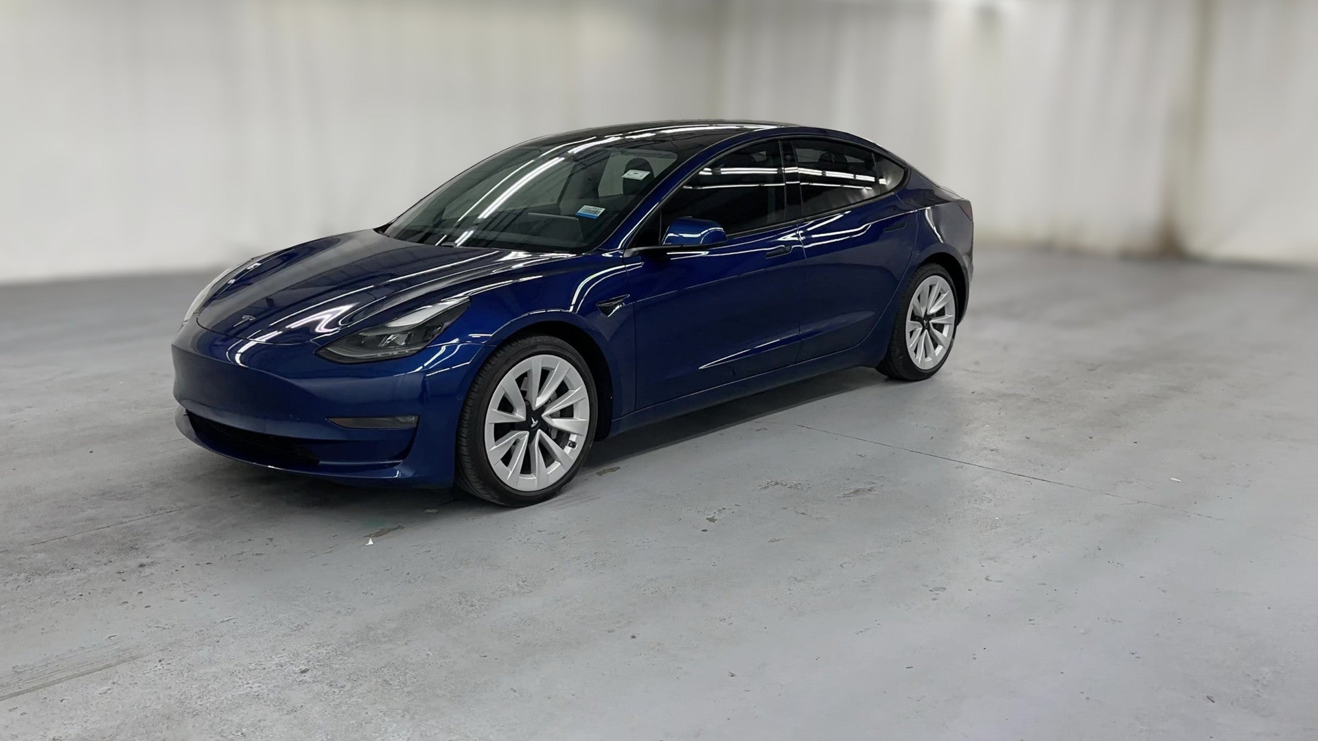 2021 Tesla Model 3 vehicle photo