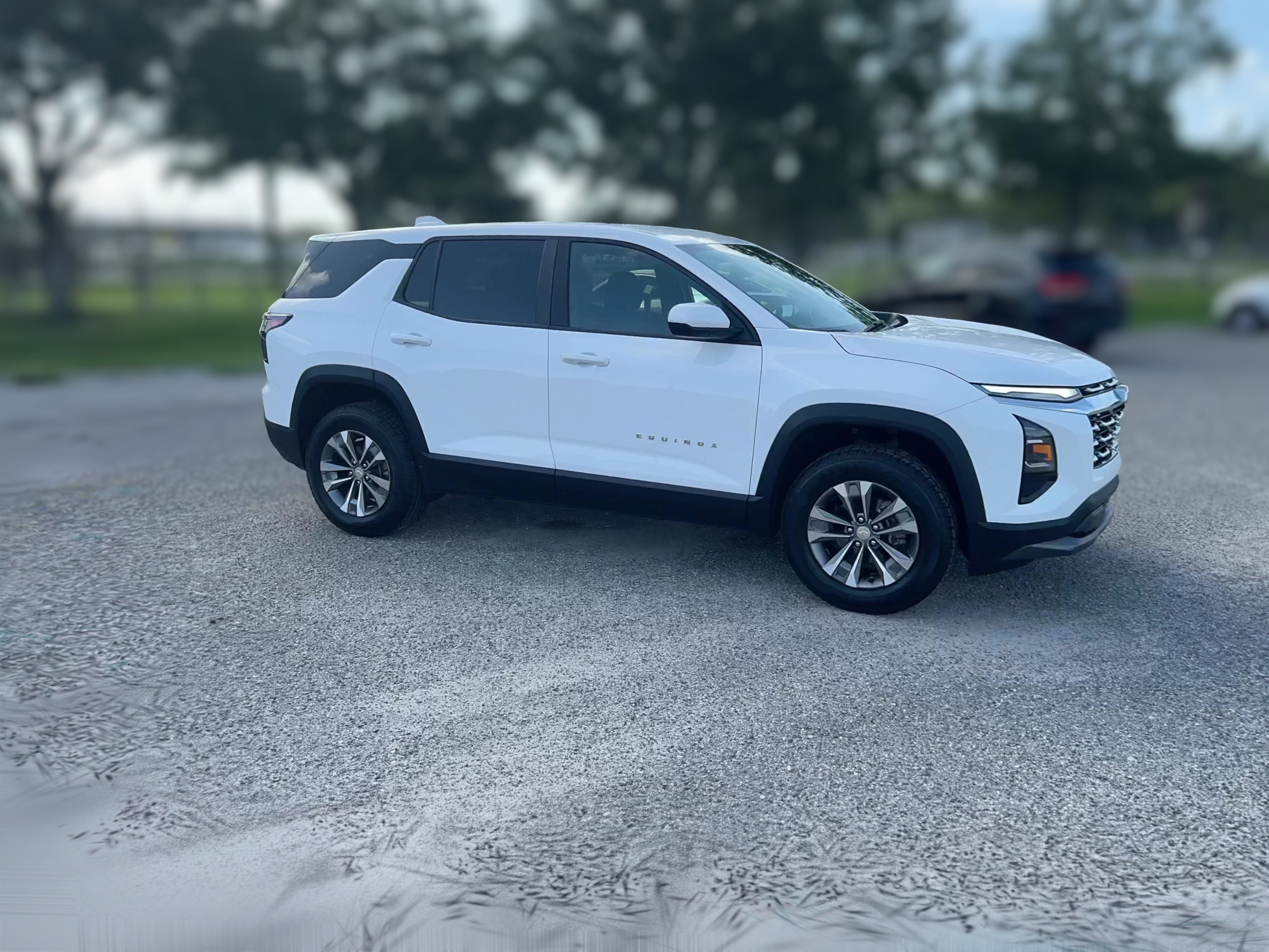2025 Chevrolet Equinox LT - Photo 32
