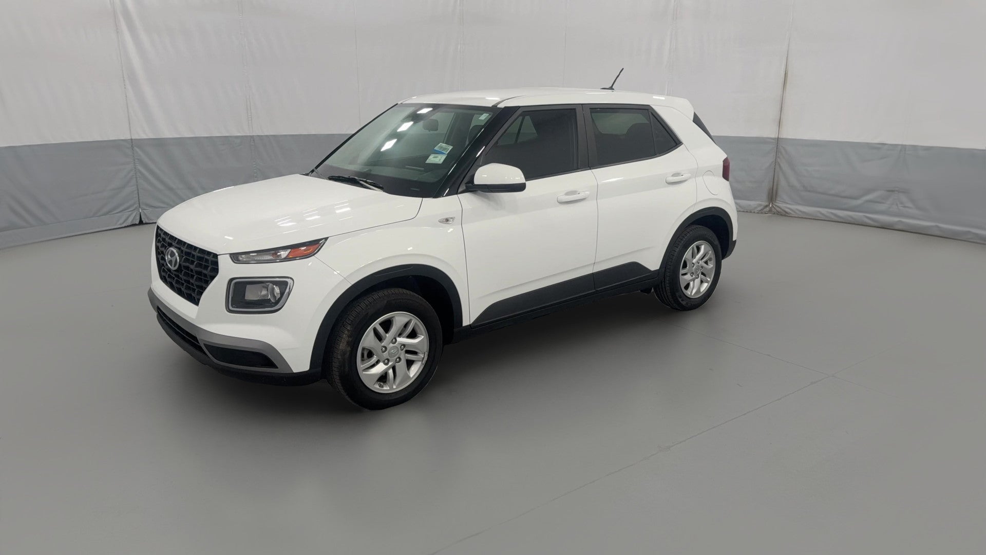 2025 Hyundai Venue vehicle photo