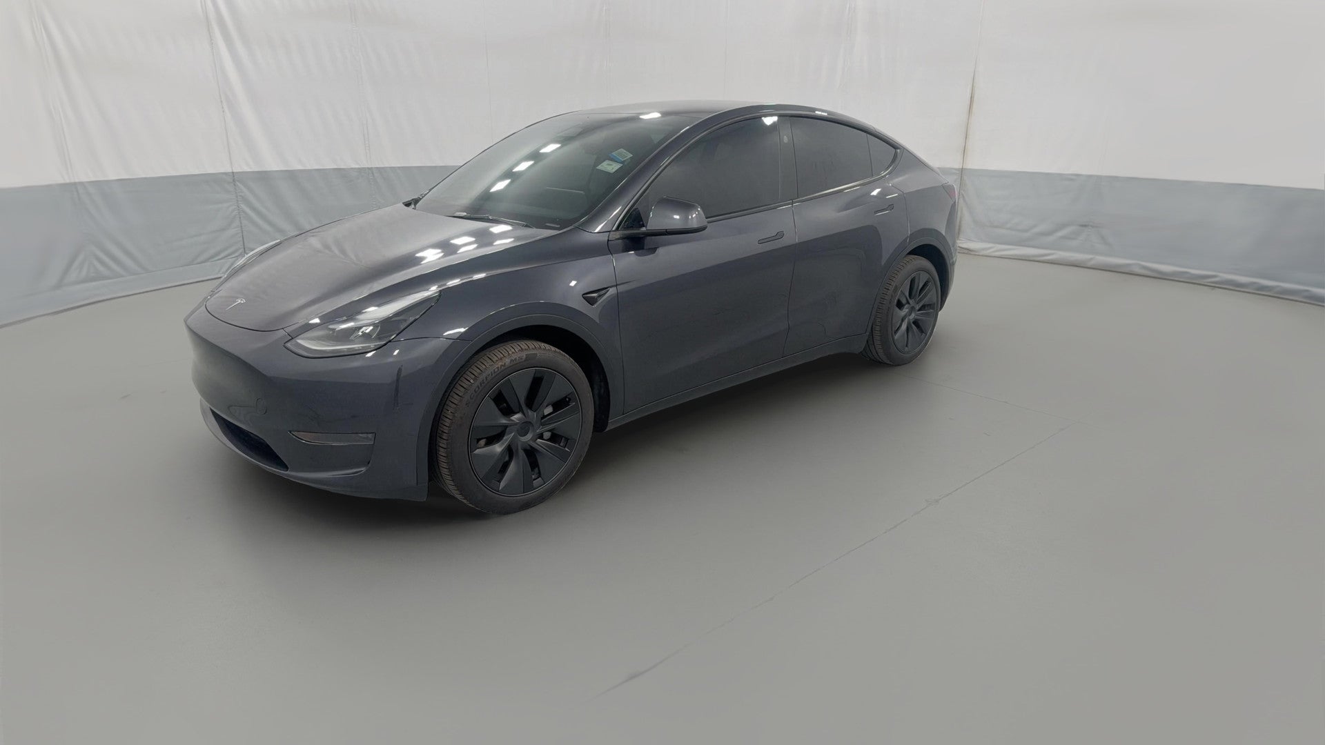 2025 Tesla Model Y vehicle photo