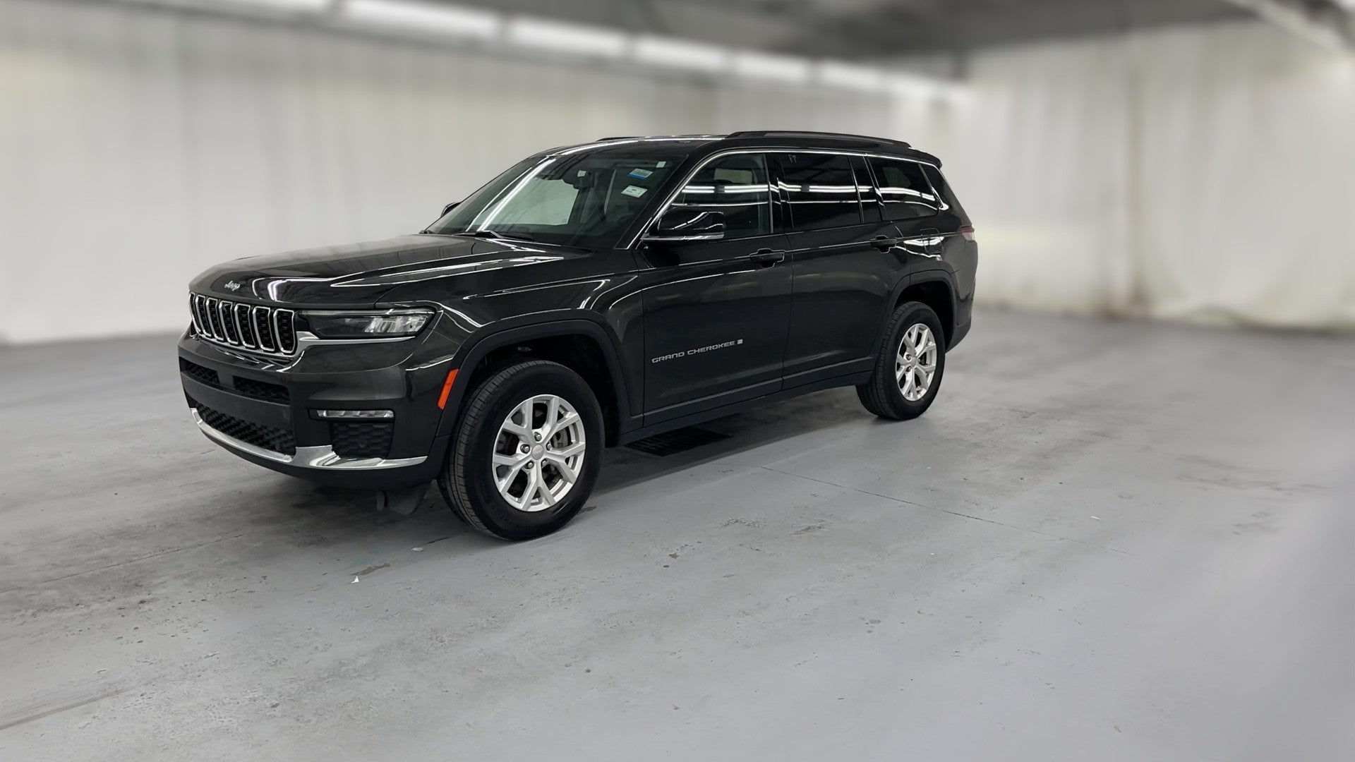 2023 Jeep Grand Cherokee L vehicle photo