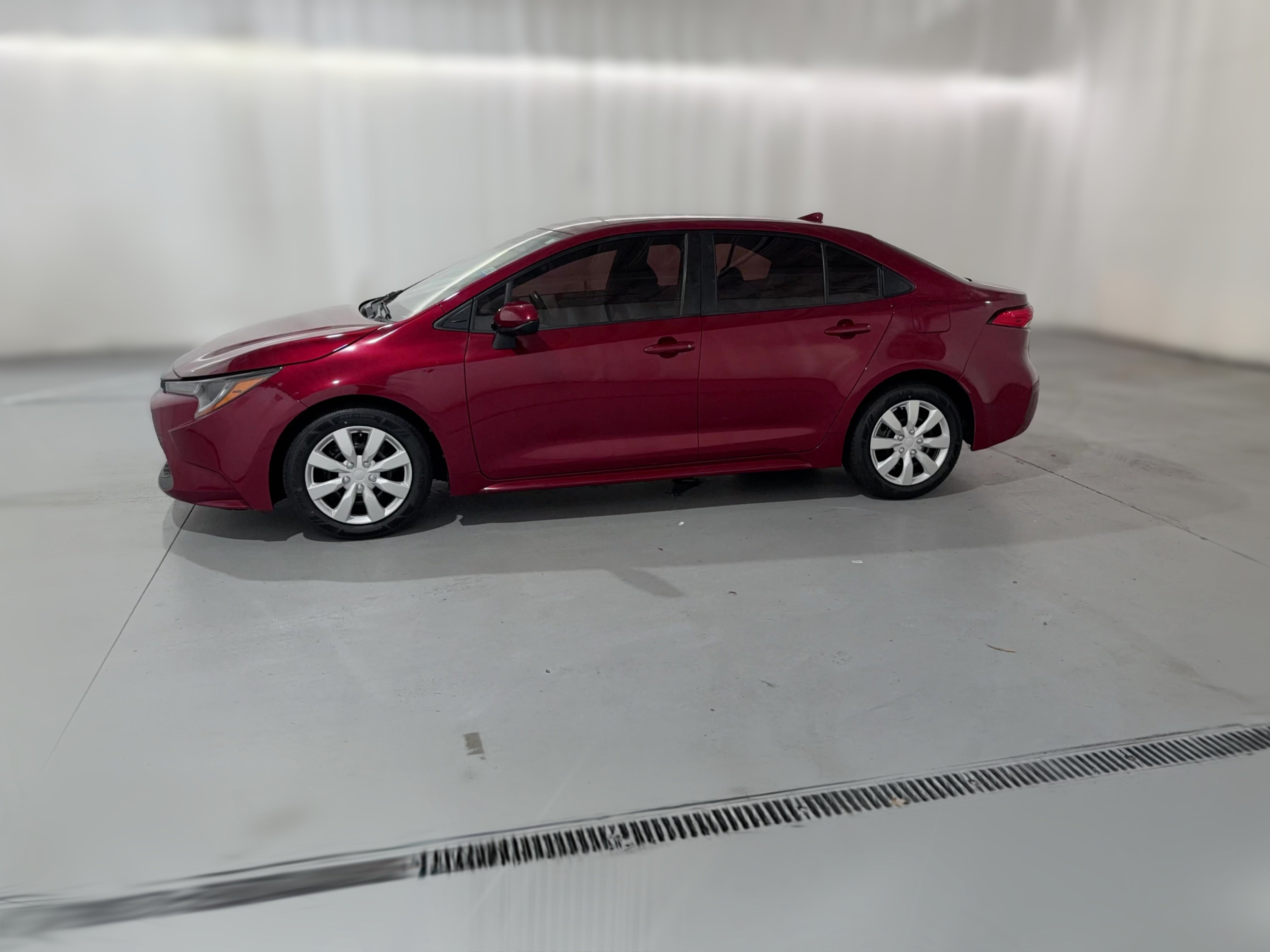2022 Toyota Corolla LE - Photo 24