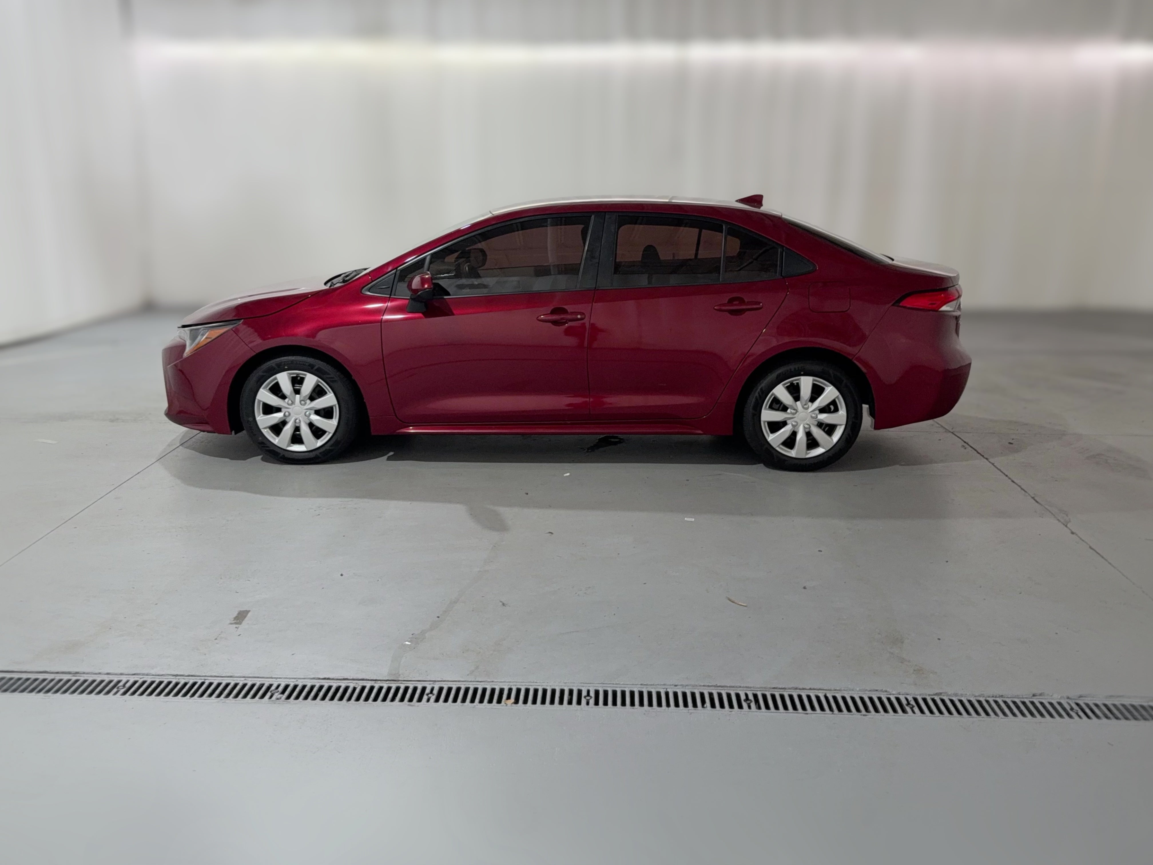 2022 Toyota Corolla LE - Photo 25