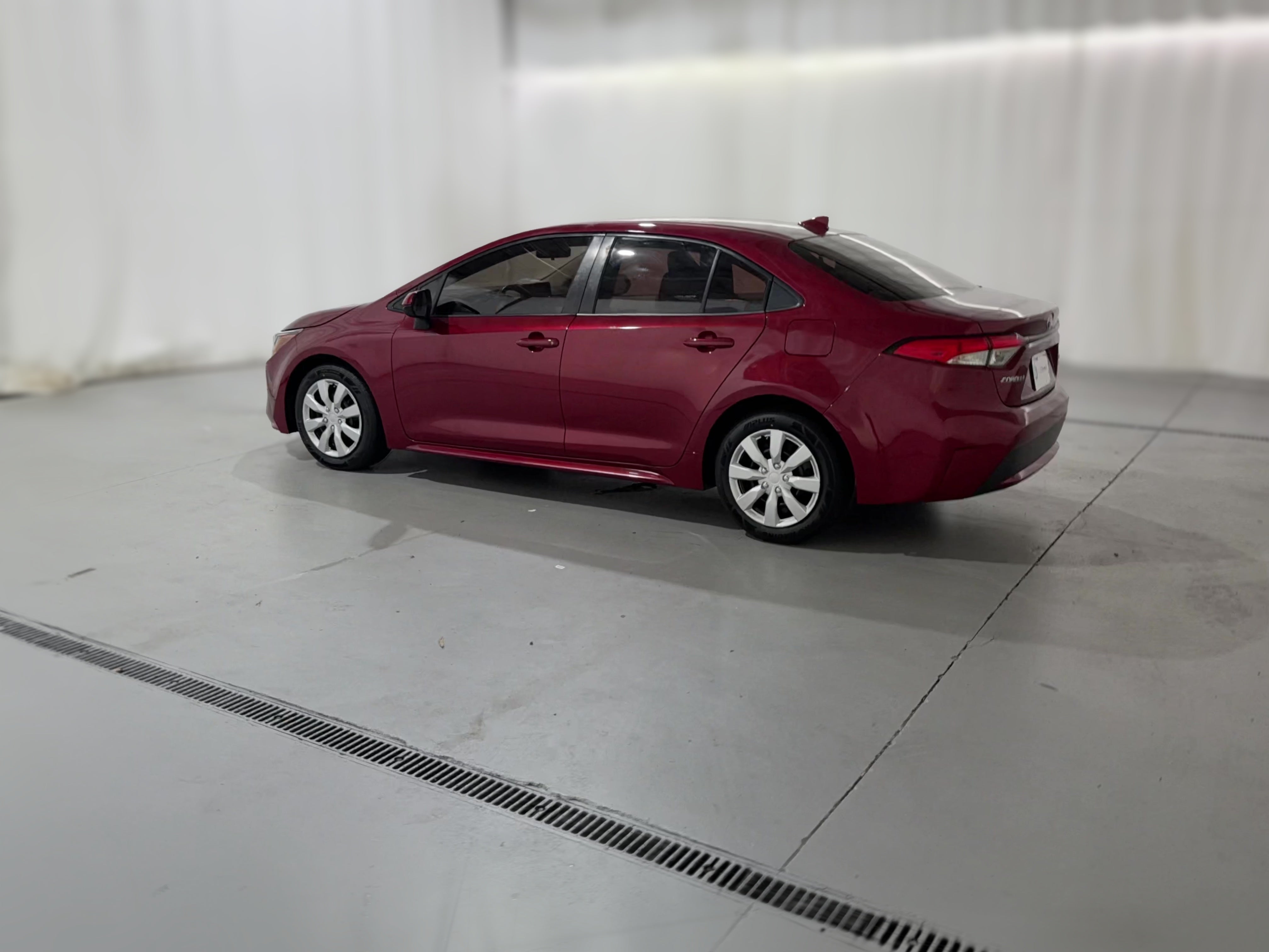 2022 Toyota Corolla LE - Photo 26