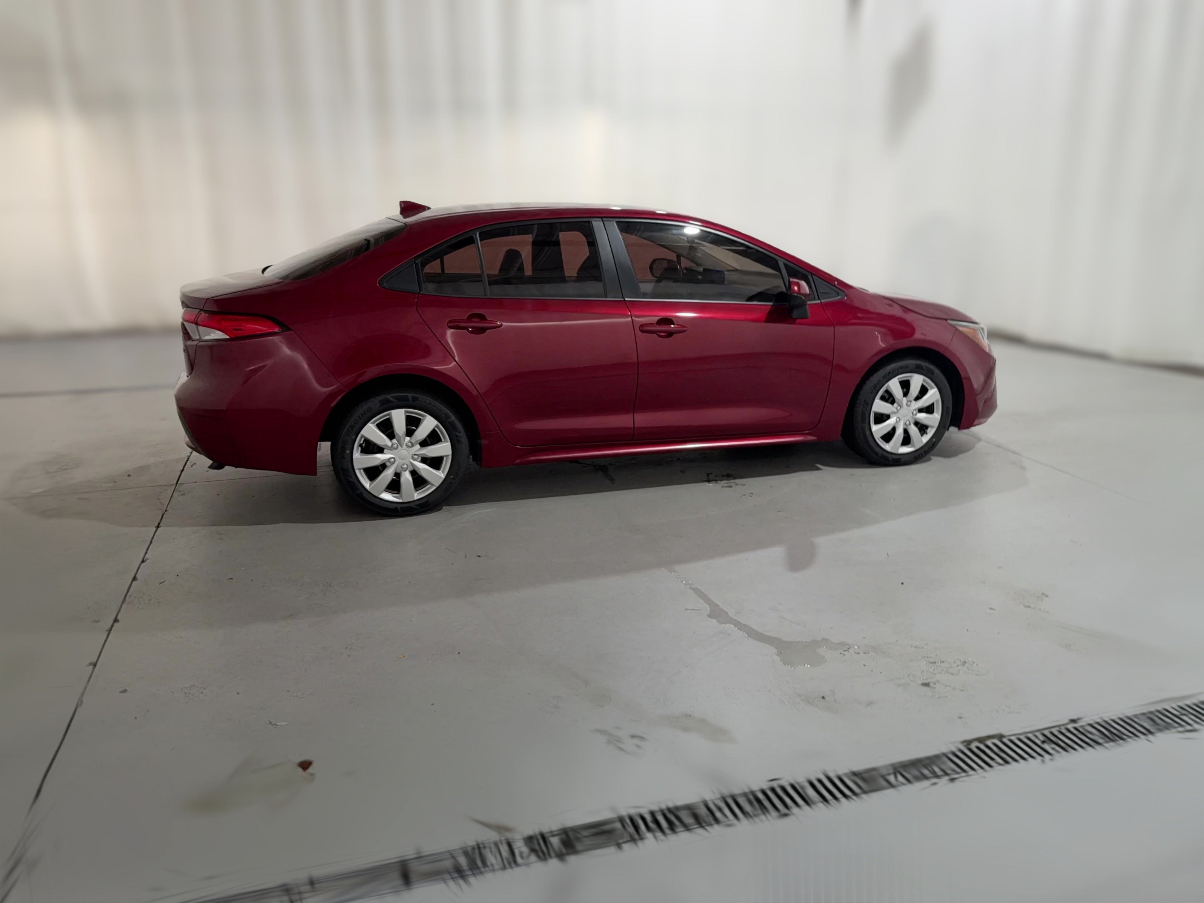 2022 Toyota Corolla LE - Photo 32