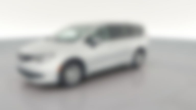 2023 Chrysler Voyager vehicle photo