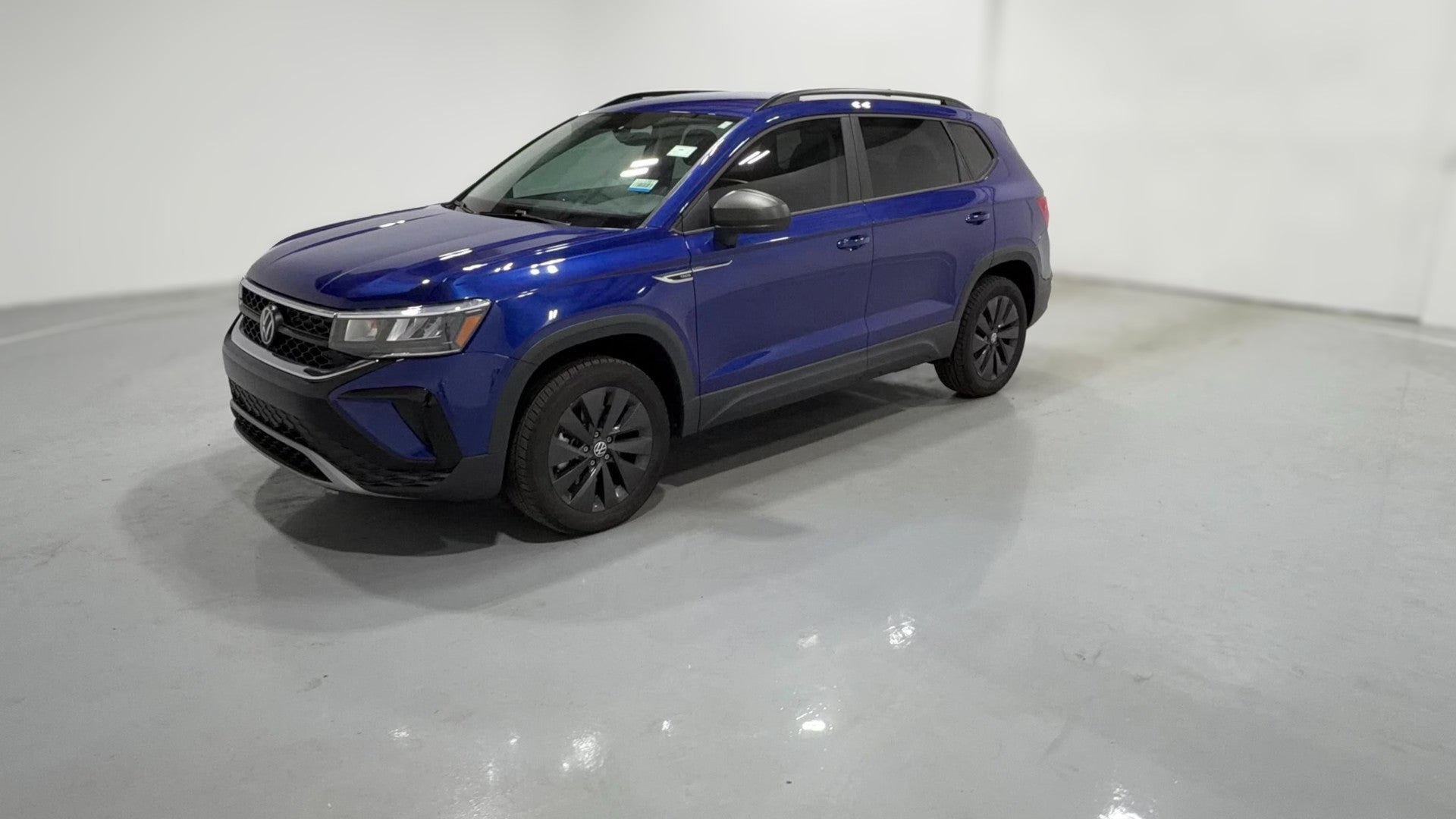 2023 Volkswagen Taos vehicle photo
