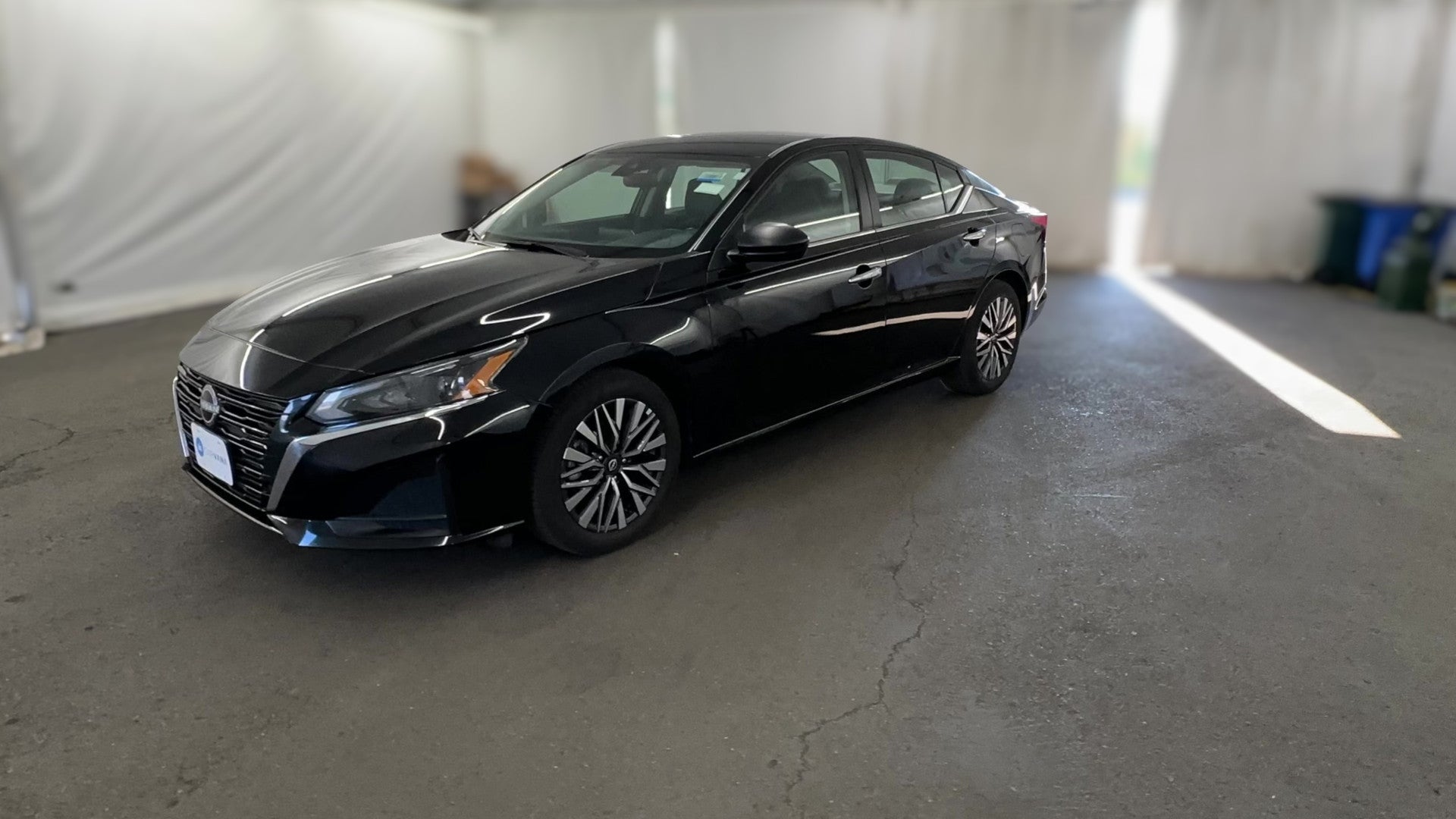 2025 Nissan Altima vehicle photo