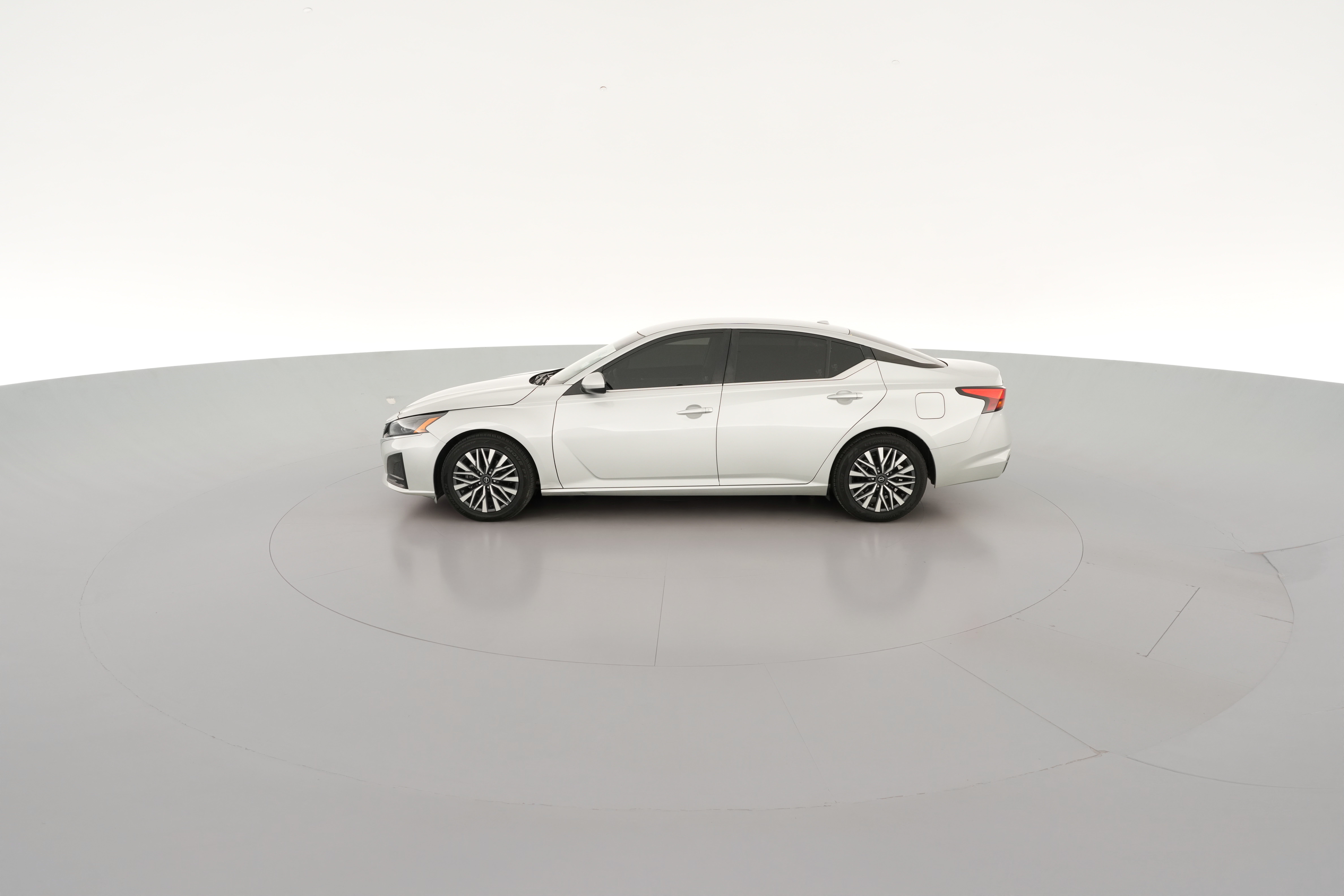 2023 Nissan Altima SV - Photo 24