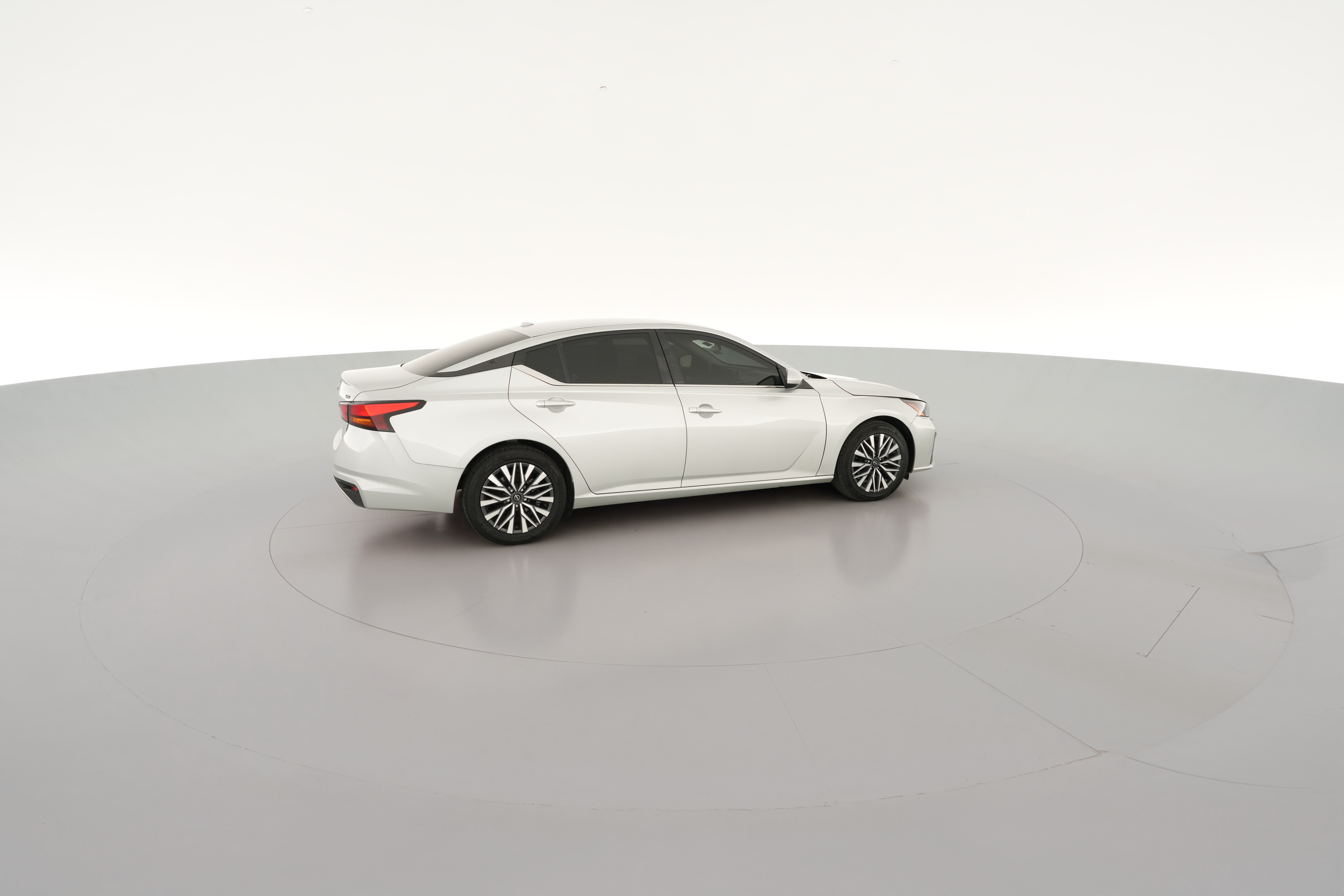 2023 Nissan Altima SV - Photo 31