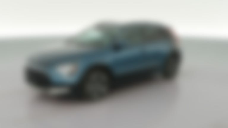 2023 Kia Niro Plug-in Hybrid vehicle photo