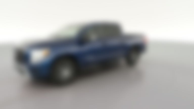 2024 Nissan Titan Crew Cab vehicle photo
