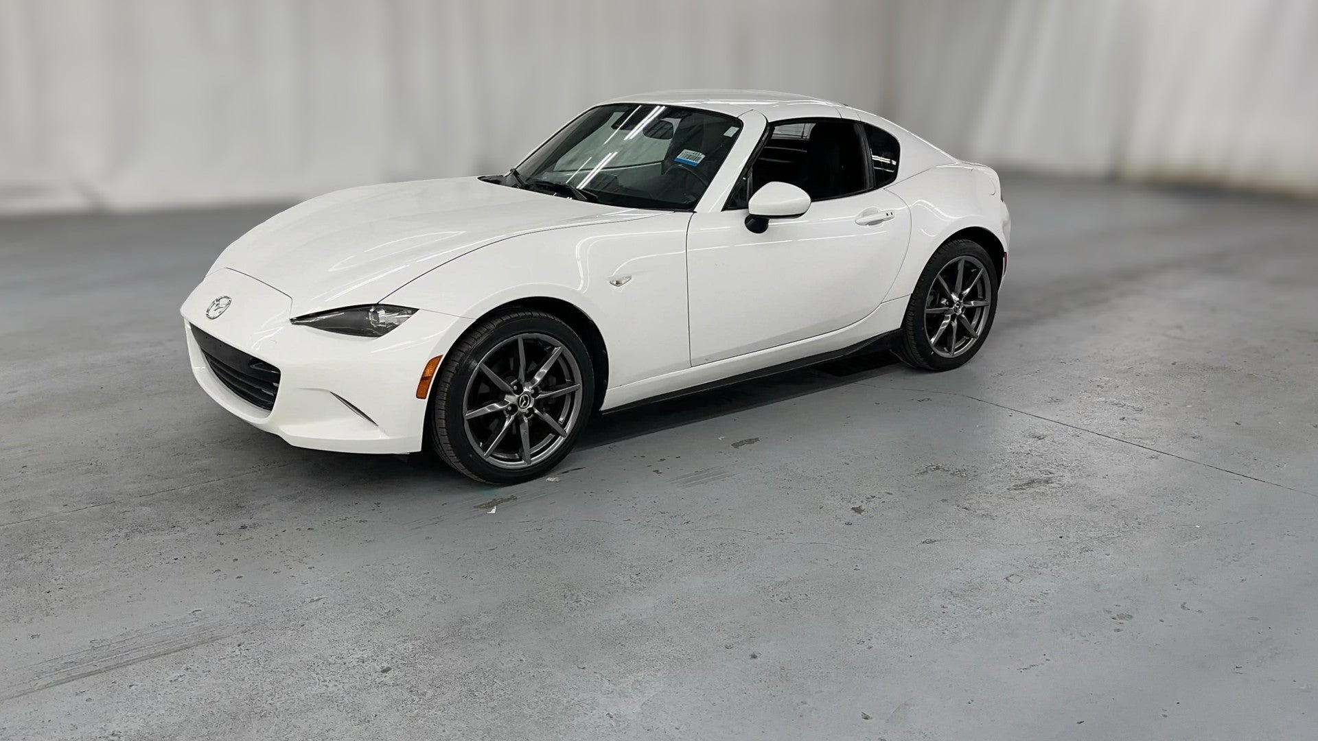 2017 MAZDA MX-5 Miata RF vehicle photo