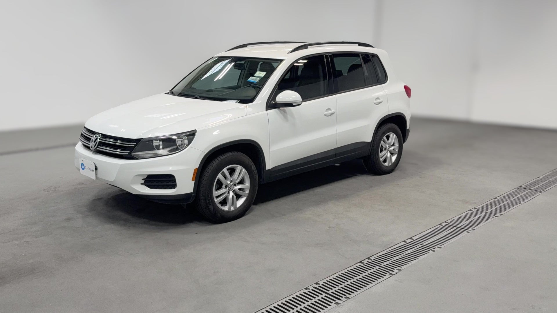 2017 Volkswagen Tiguan vehicle photo
