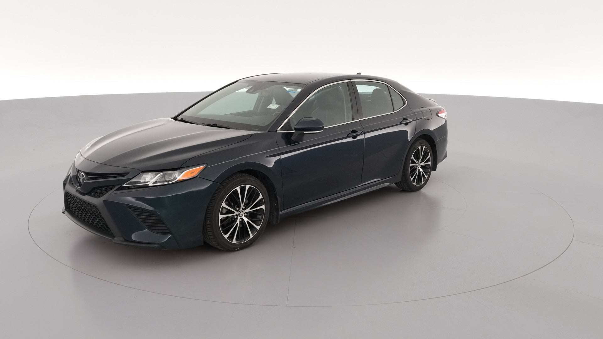 2020 Toyota Camry vehicle photo