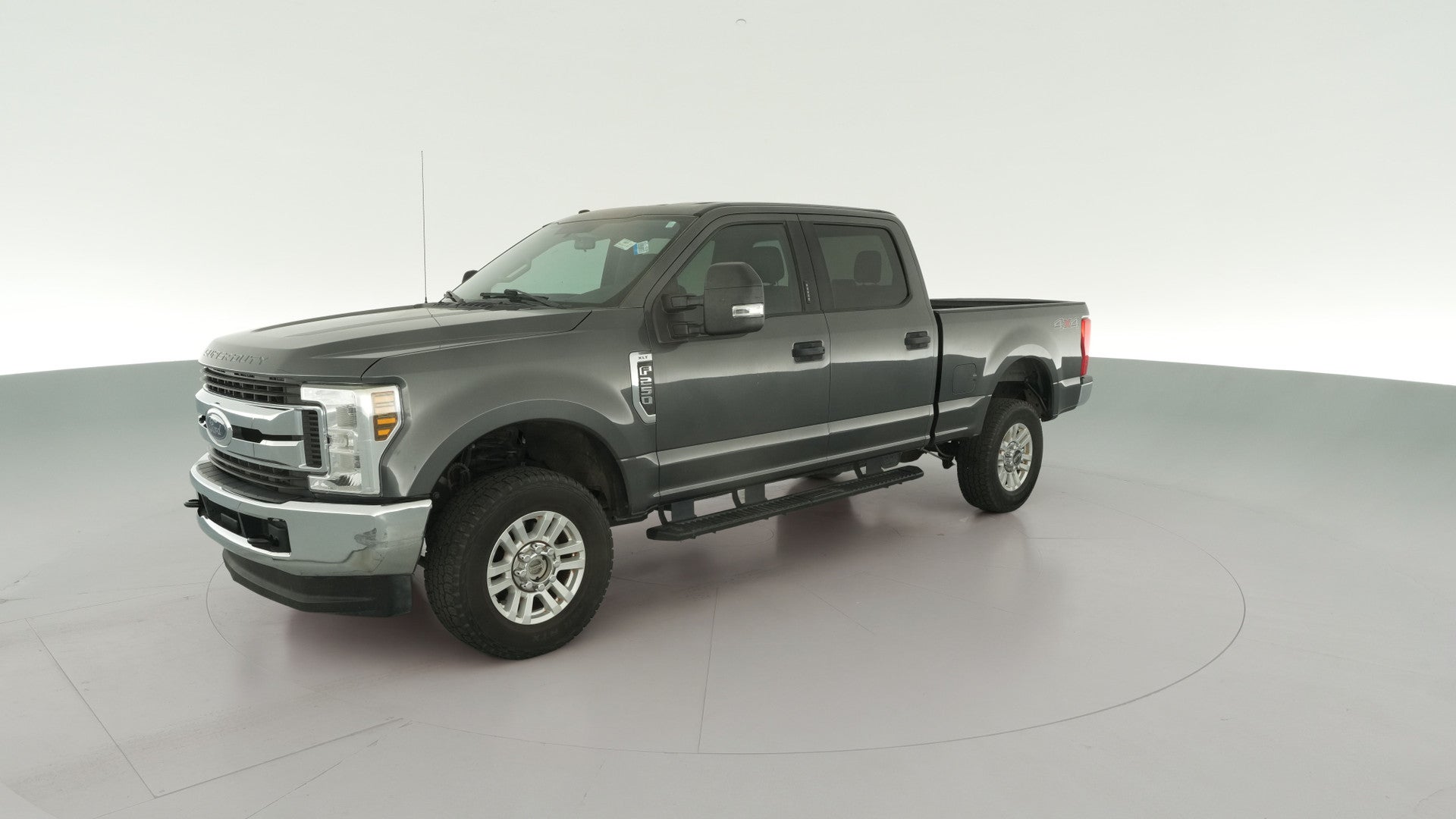 2019 Ford F250 Super Duty Crew Cab vehicle photo