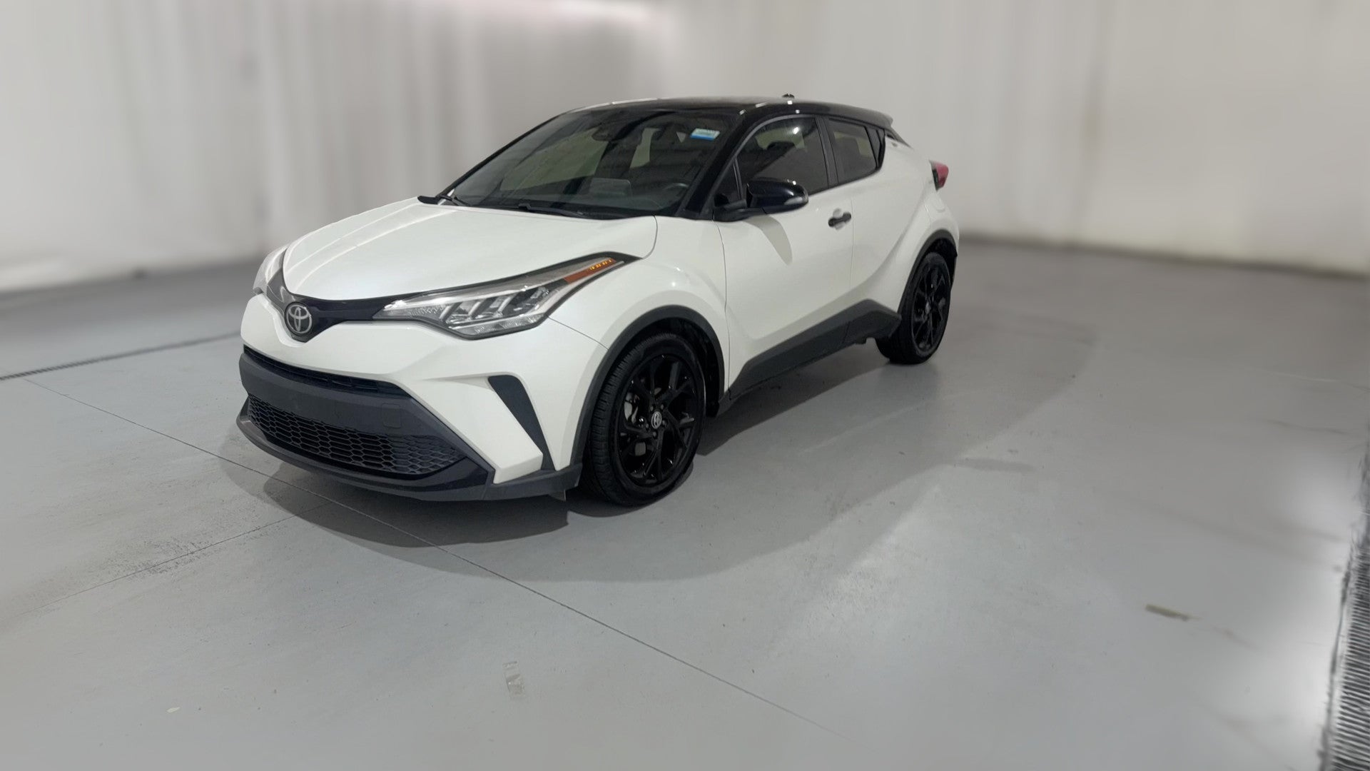 2021 Toyota C-HR vehicle photo