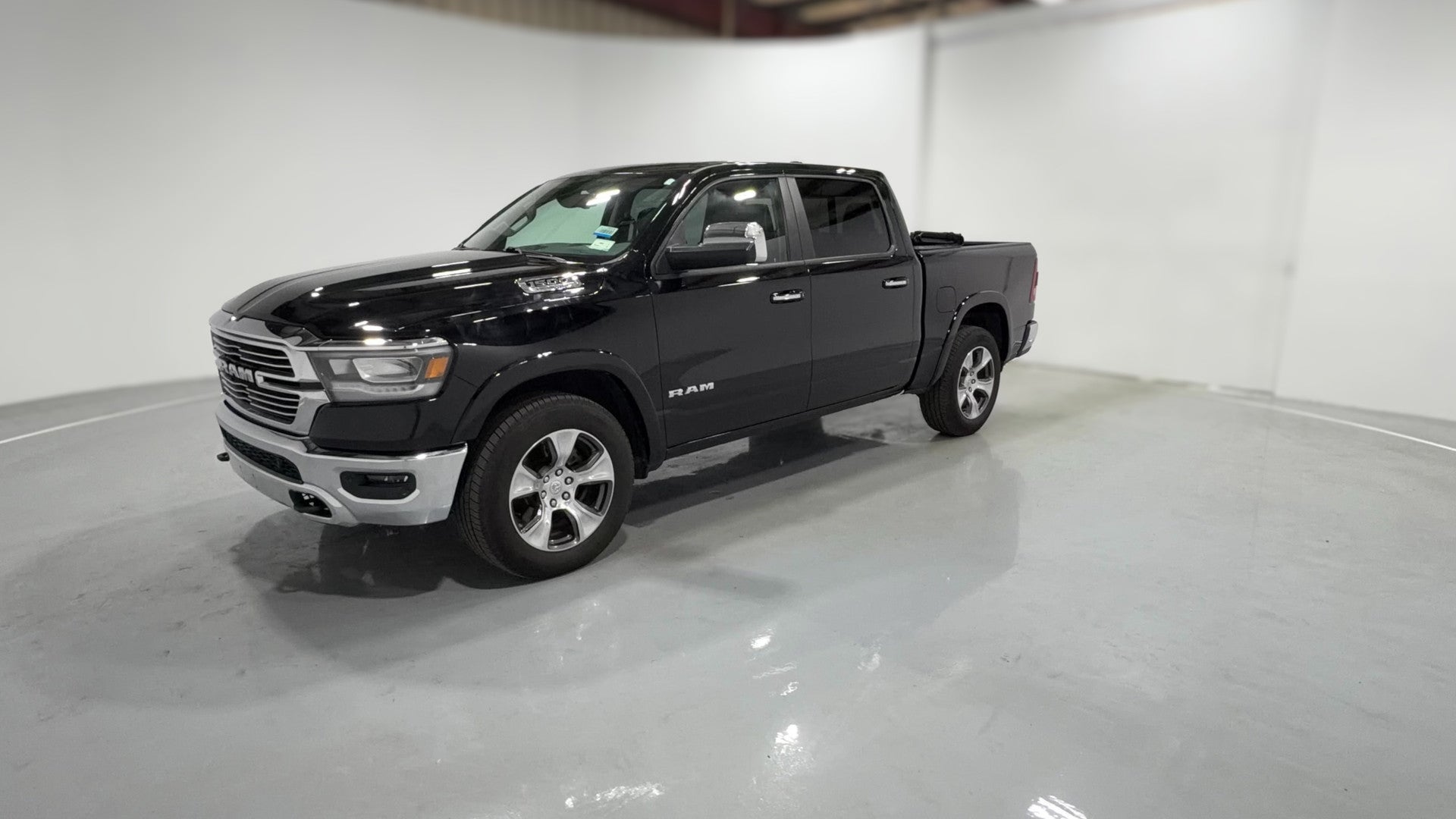 2019 Ram 1500 Crew Cab vehicle photo