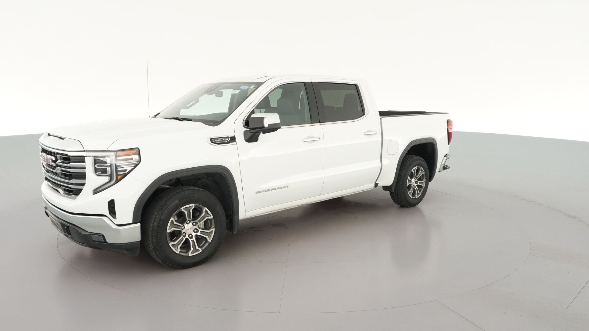 2024 GMC Sierra 1500 Crew Cab vehicle photo