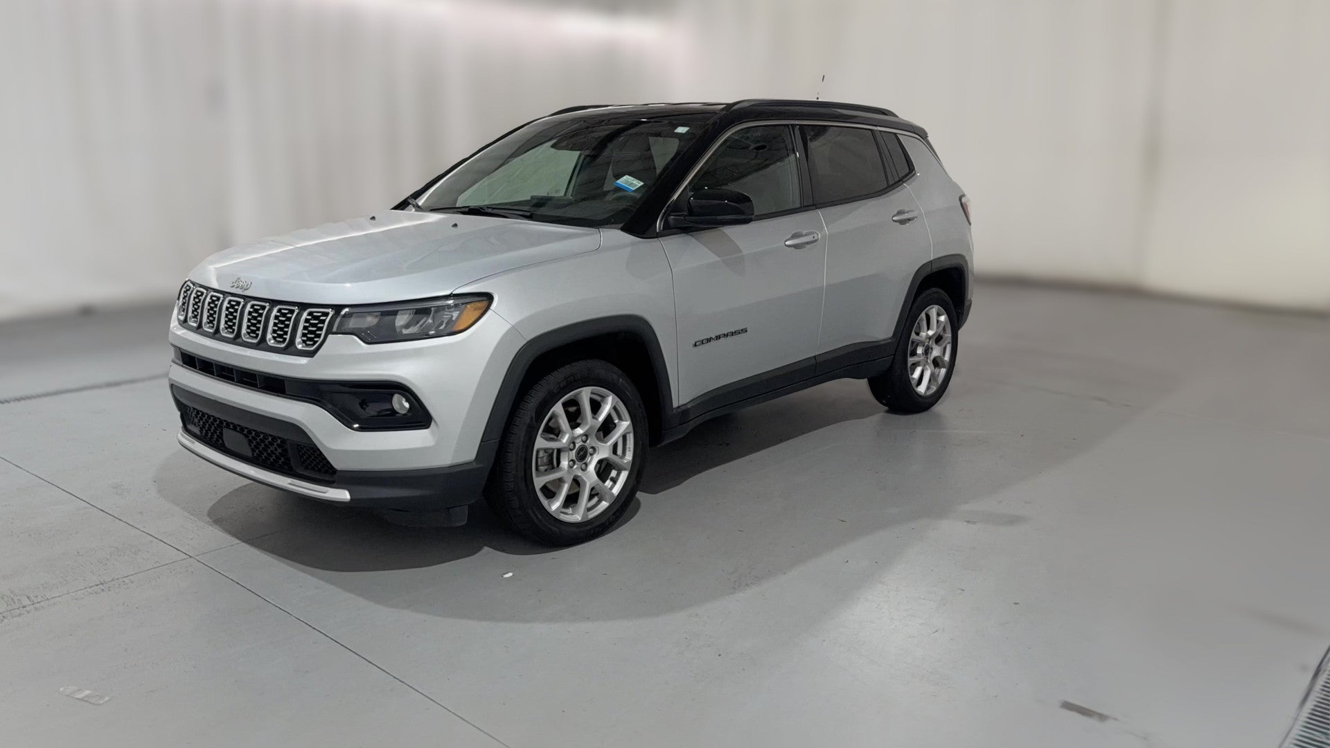 2025 Jeep Compass vehicle photo