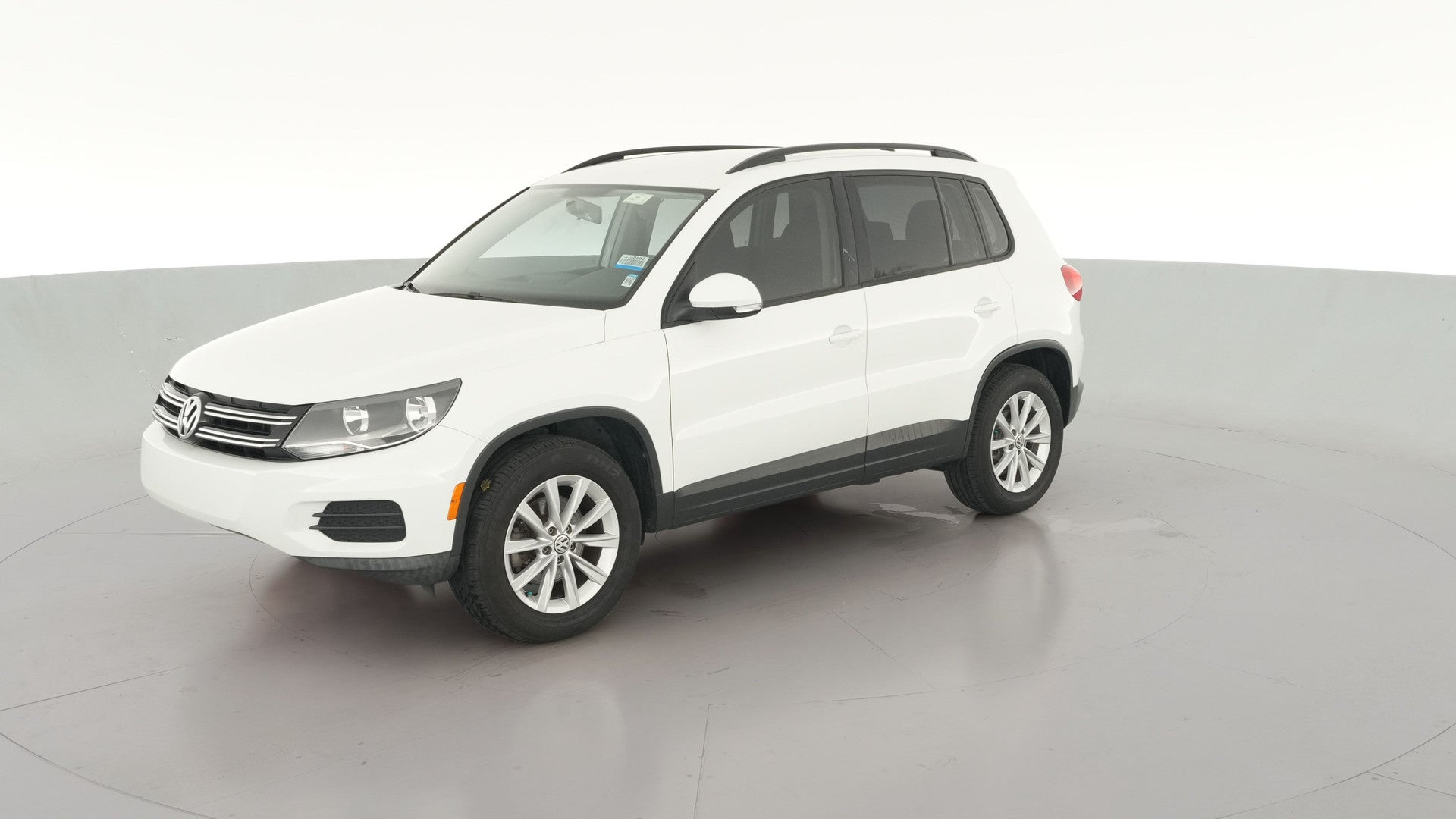 2017 Volkswagen Tiguan Limited vehicle photo