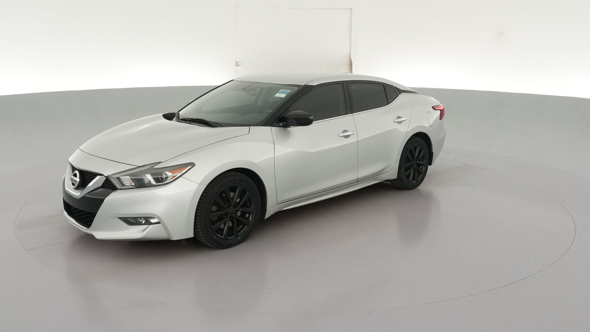 2017 Nissan Maxima vehicle photo