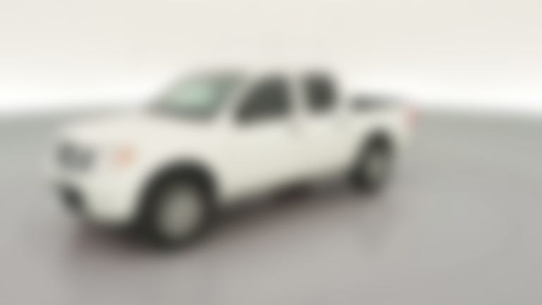 2017 Nissan Frontier Crew Cab vehicle photo