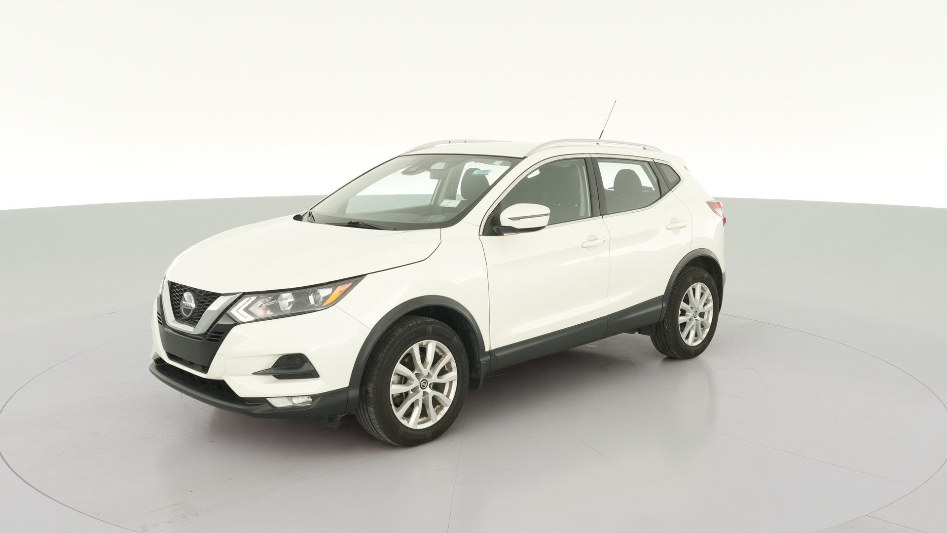 2021 Nissan Rogue Sport vehicle photo