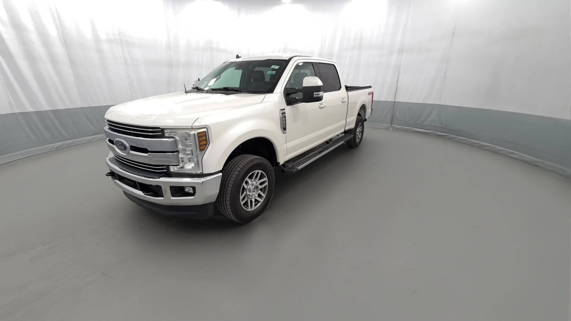 2019 Ford F250 Super Duty Crew Cab vehicle photo