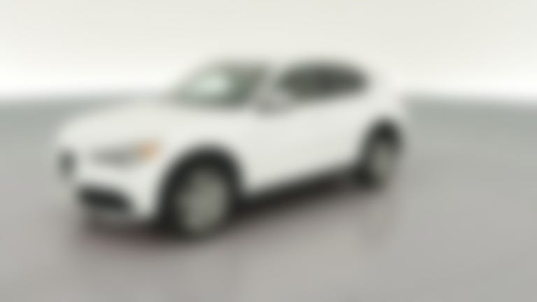 2019 Alfa Romeo Stelvio vehicle photo